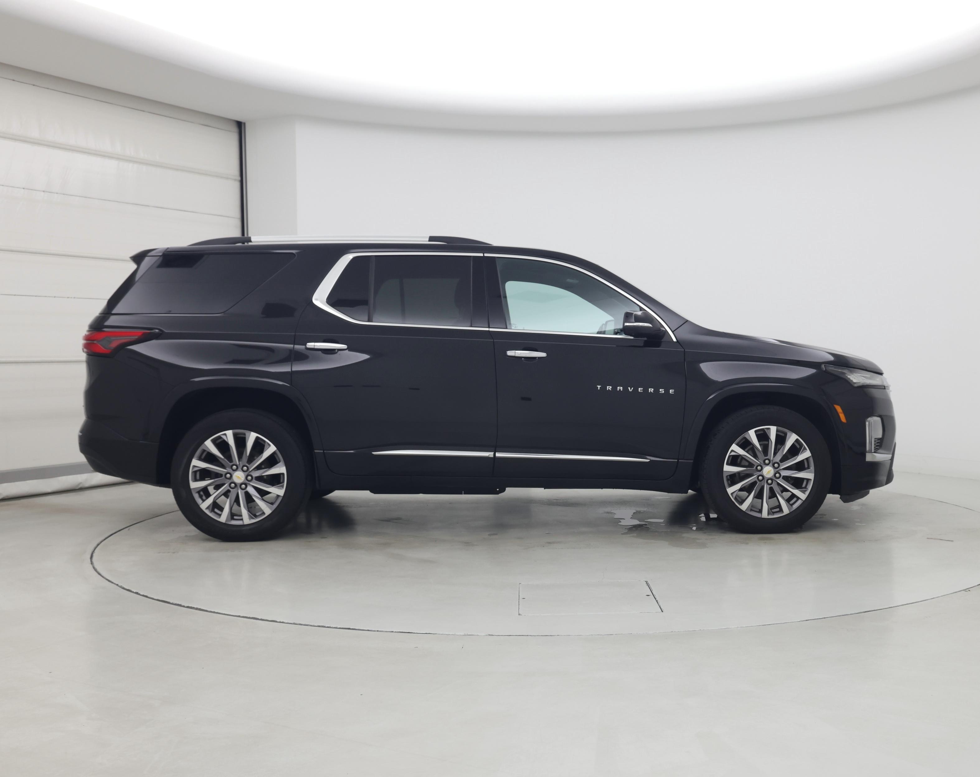 Thumbnail: 2022 Chevrolet Traverse - 7