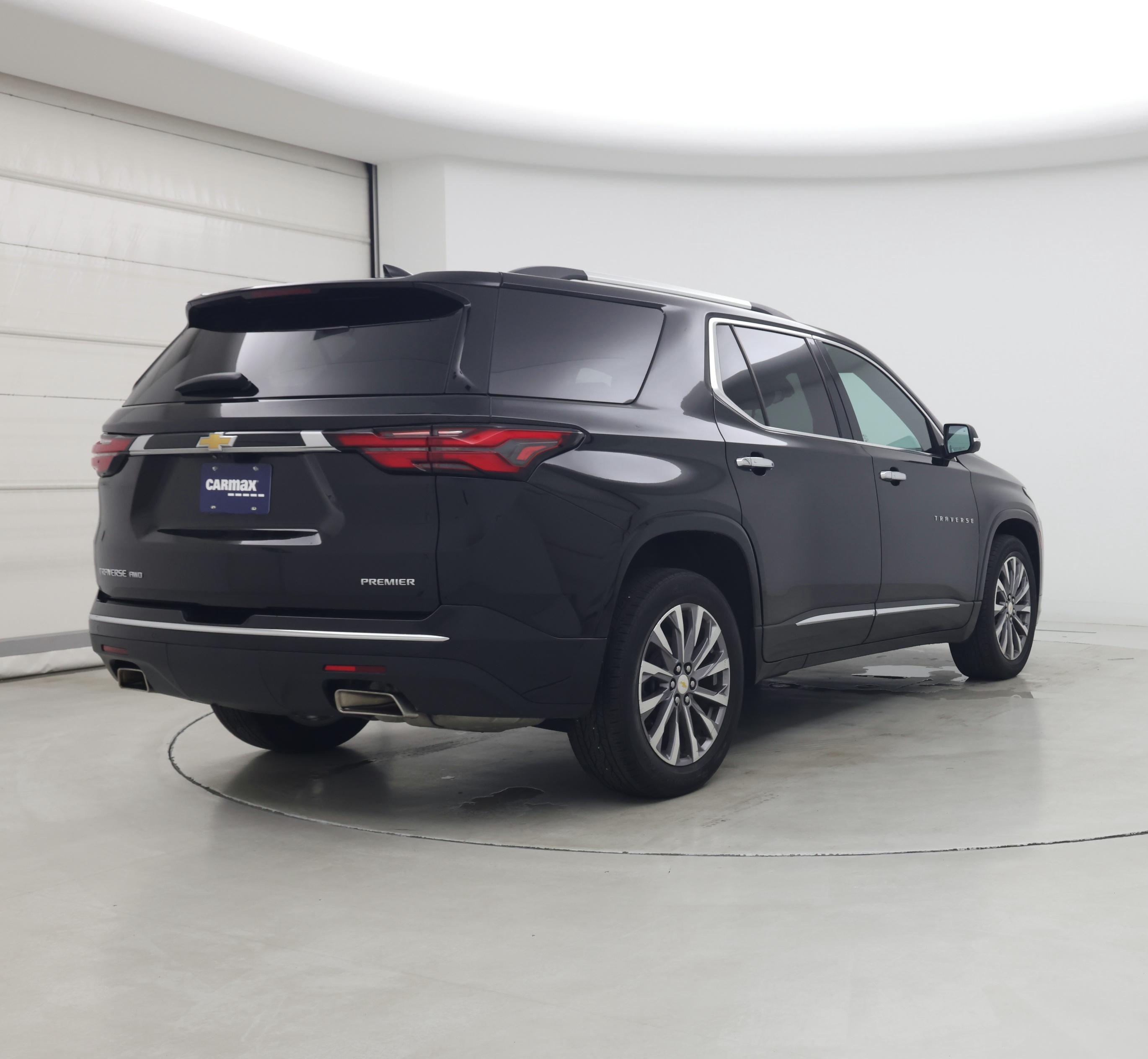 Thumbnail: 2022 Chevrolet Traverse - 8