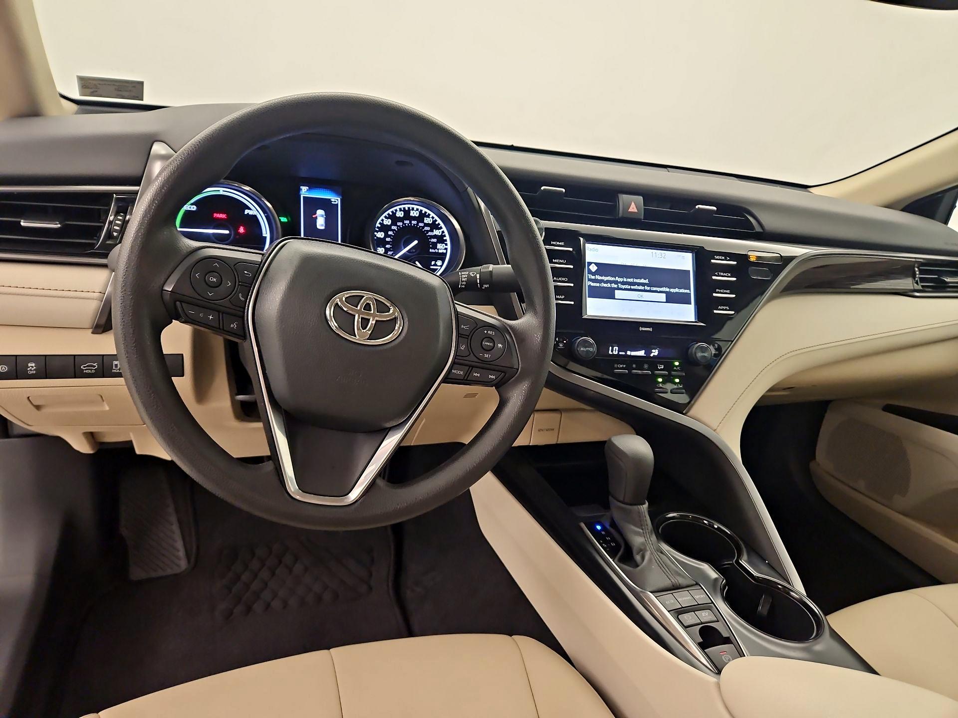 Thumbnail: 2020 Toyota Camry - 9