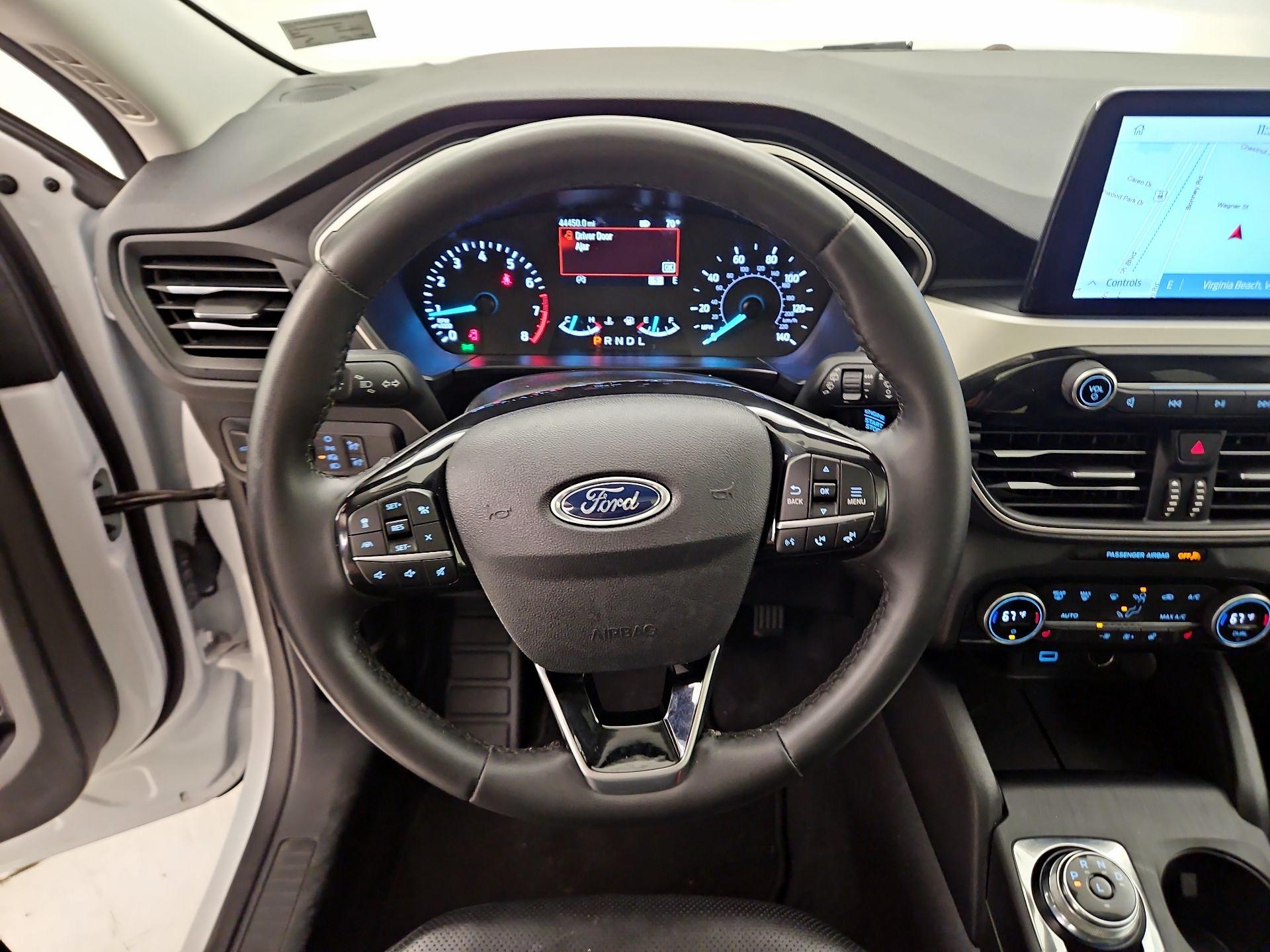 Thumbnail: 2021 Ford Escape - 10