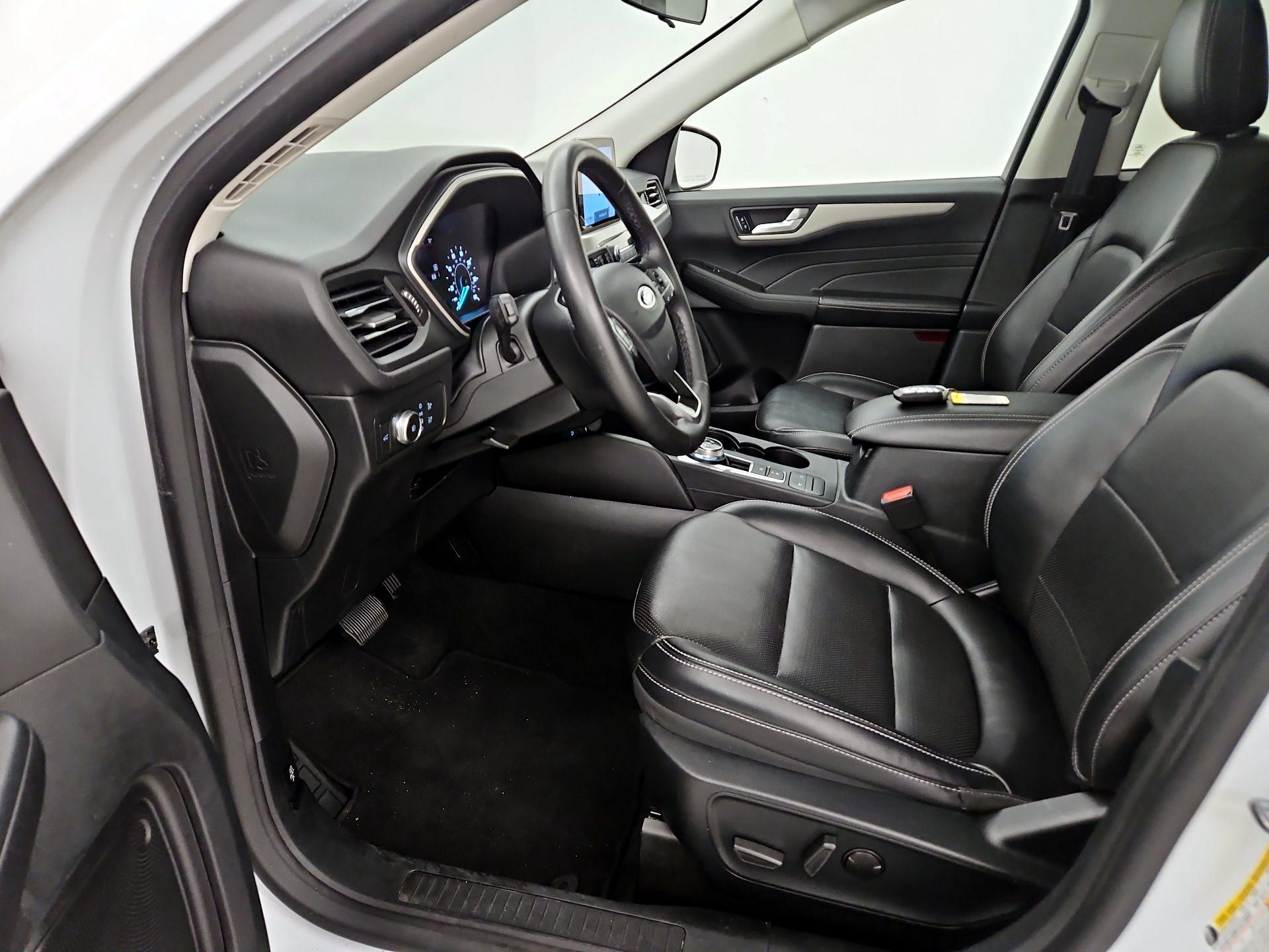 Thumbnail: 2021 Ford Escape - 11