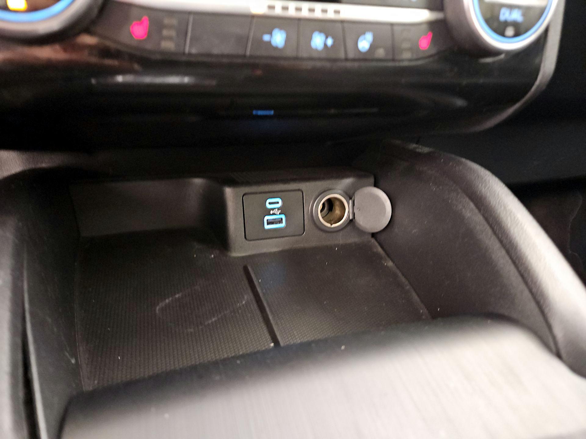 Thumbnail: 2021 Ford Escape - 19