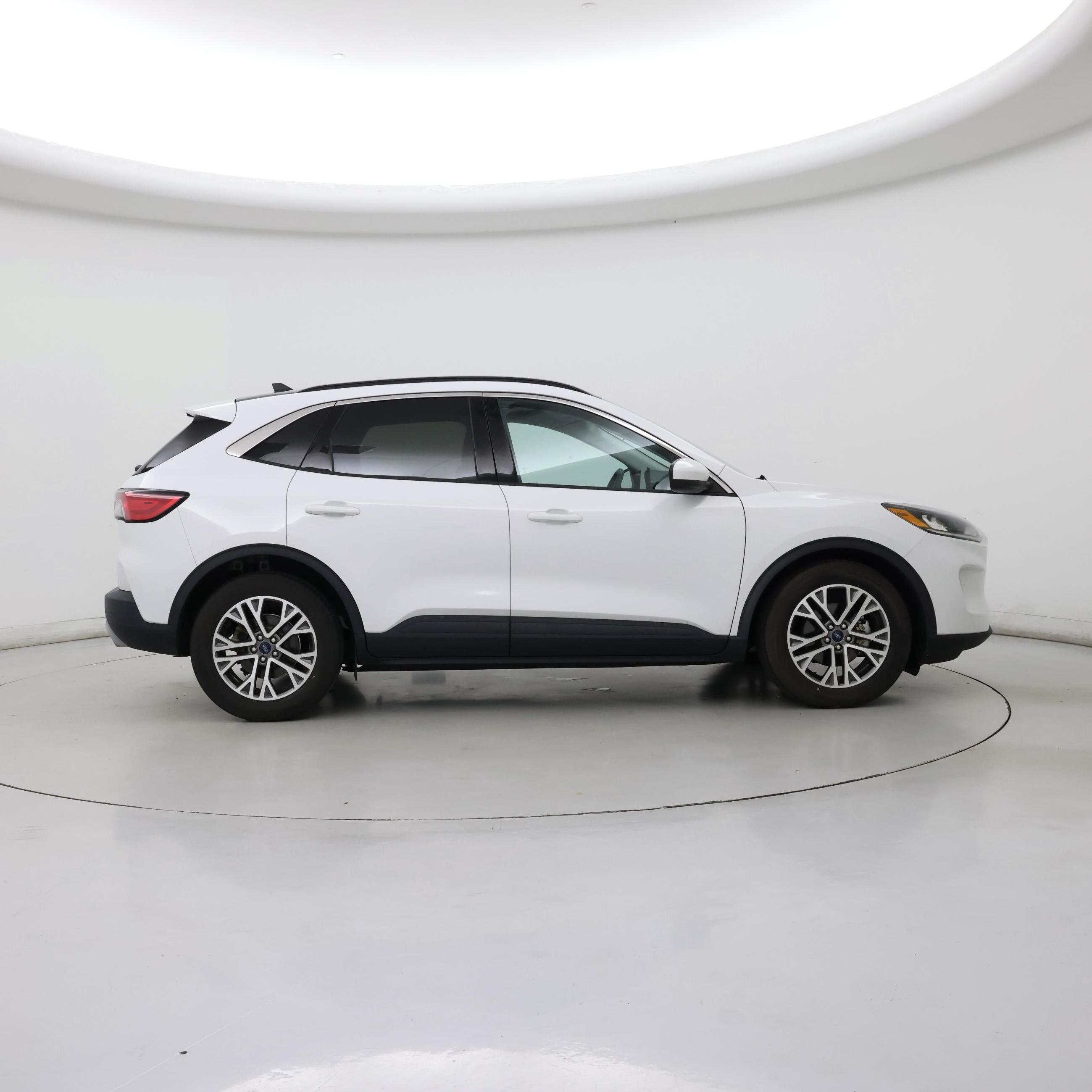 Thumbnail: 2021 Ford Escape - 7