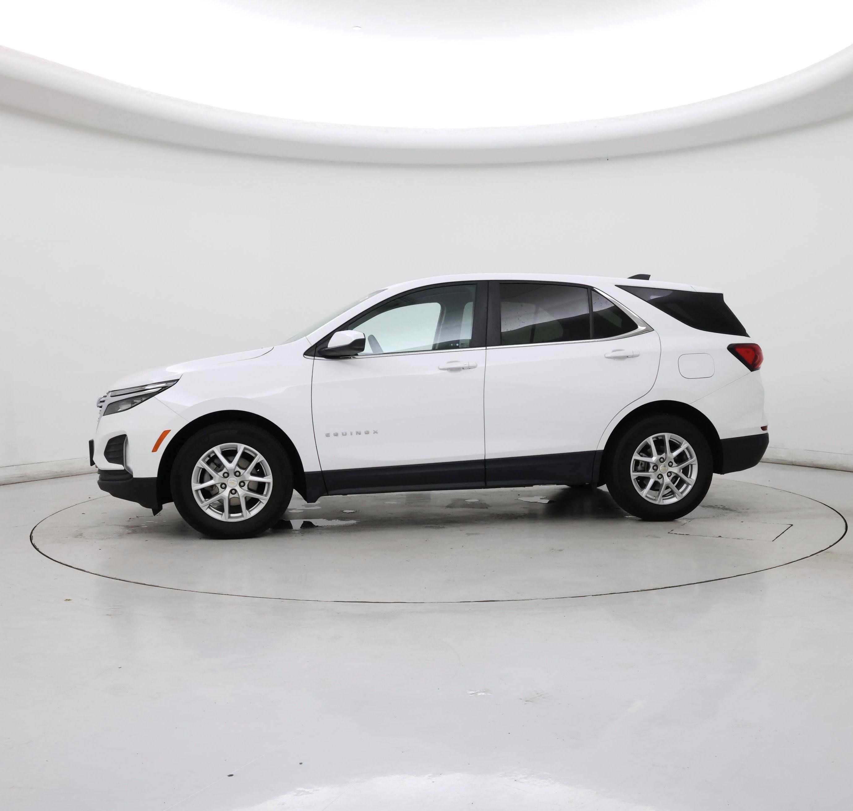 Thumbnail: 2023 Chevrolet Equinox - 3