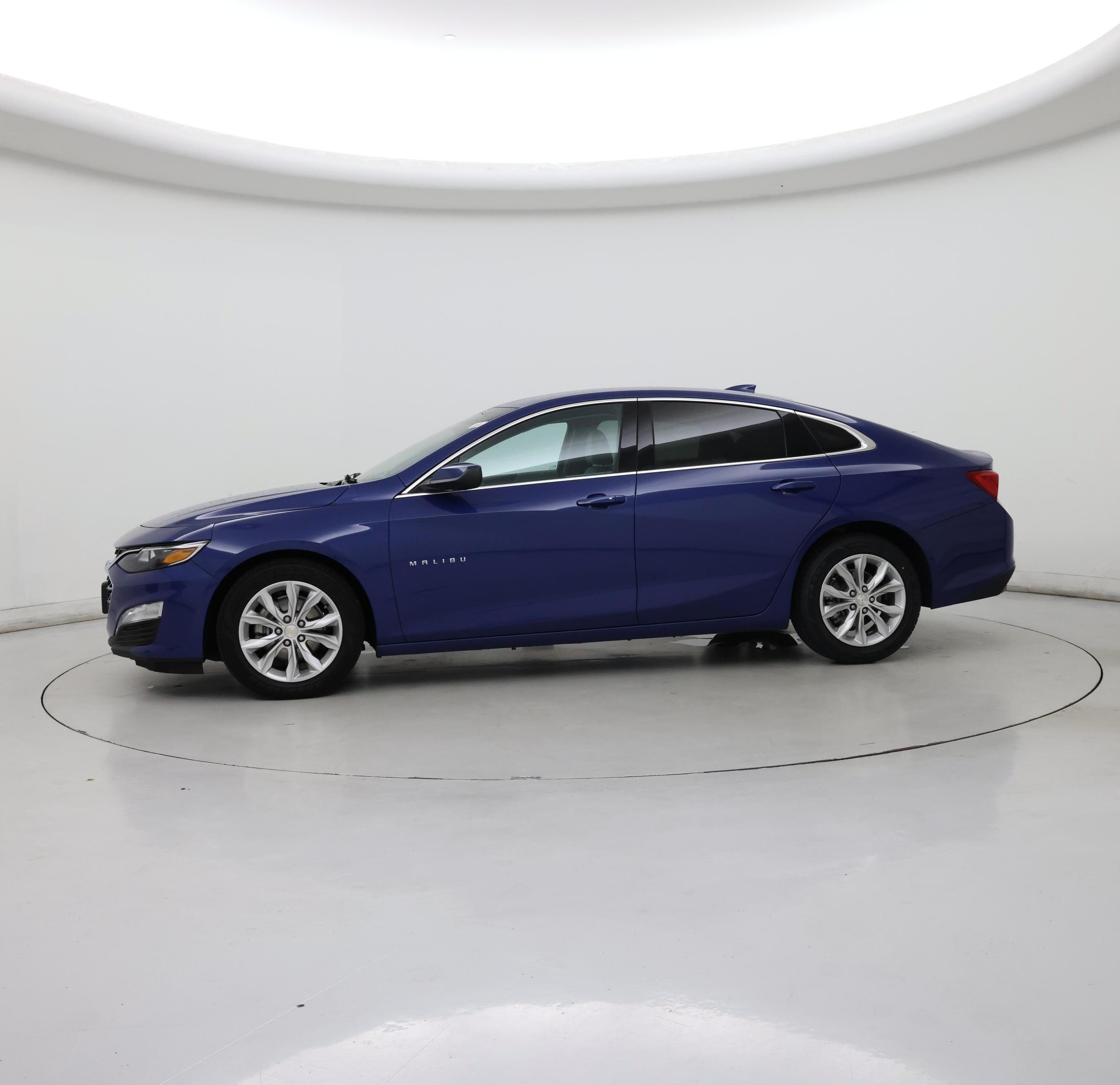 Thumbnail: 2023 Chevrolet Malibu - 3