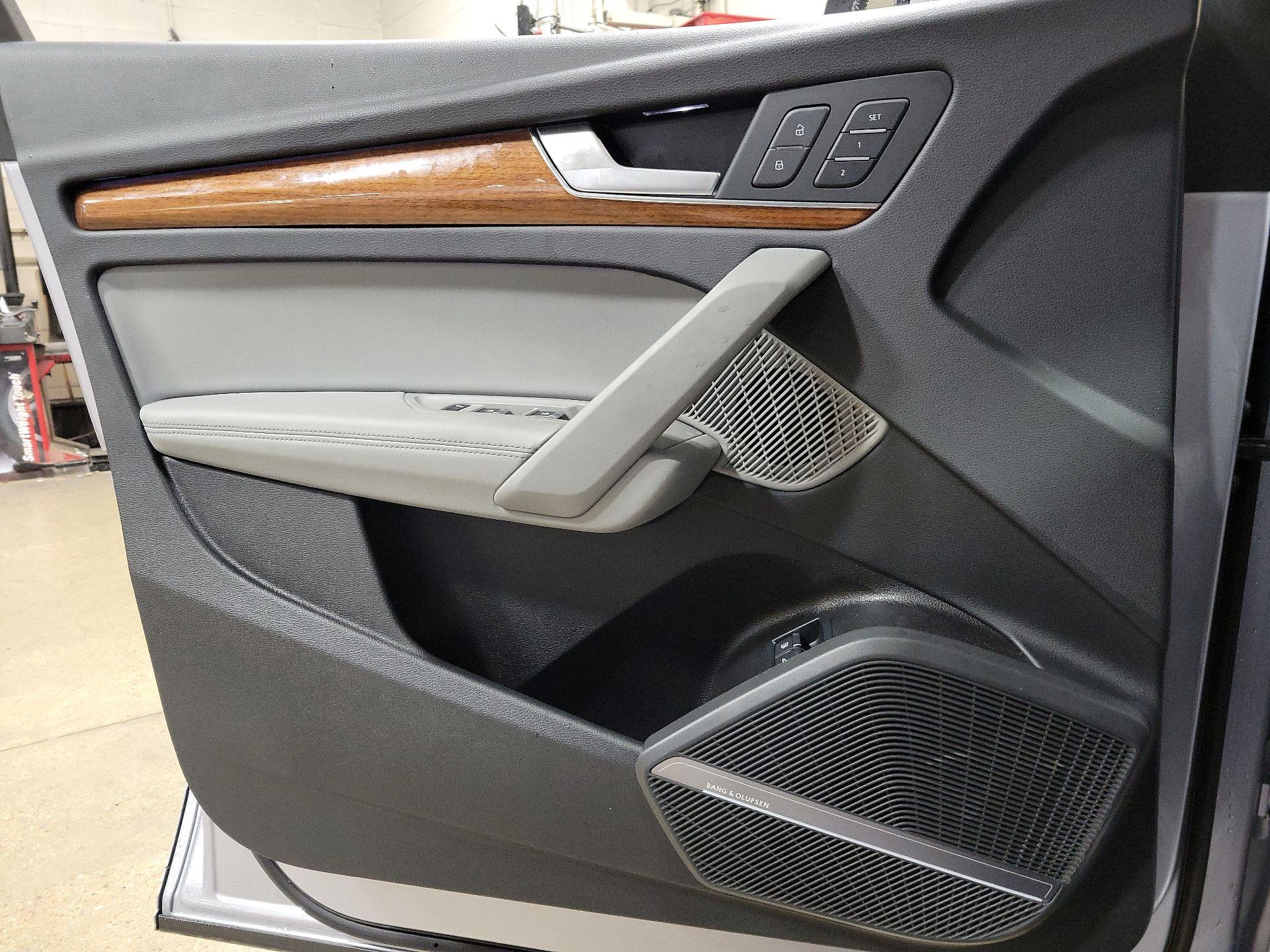 Thumbnail: 2023 Audi Q5 - 12