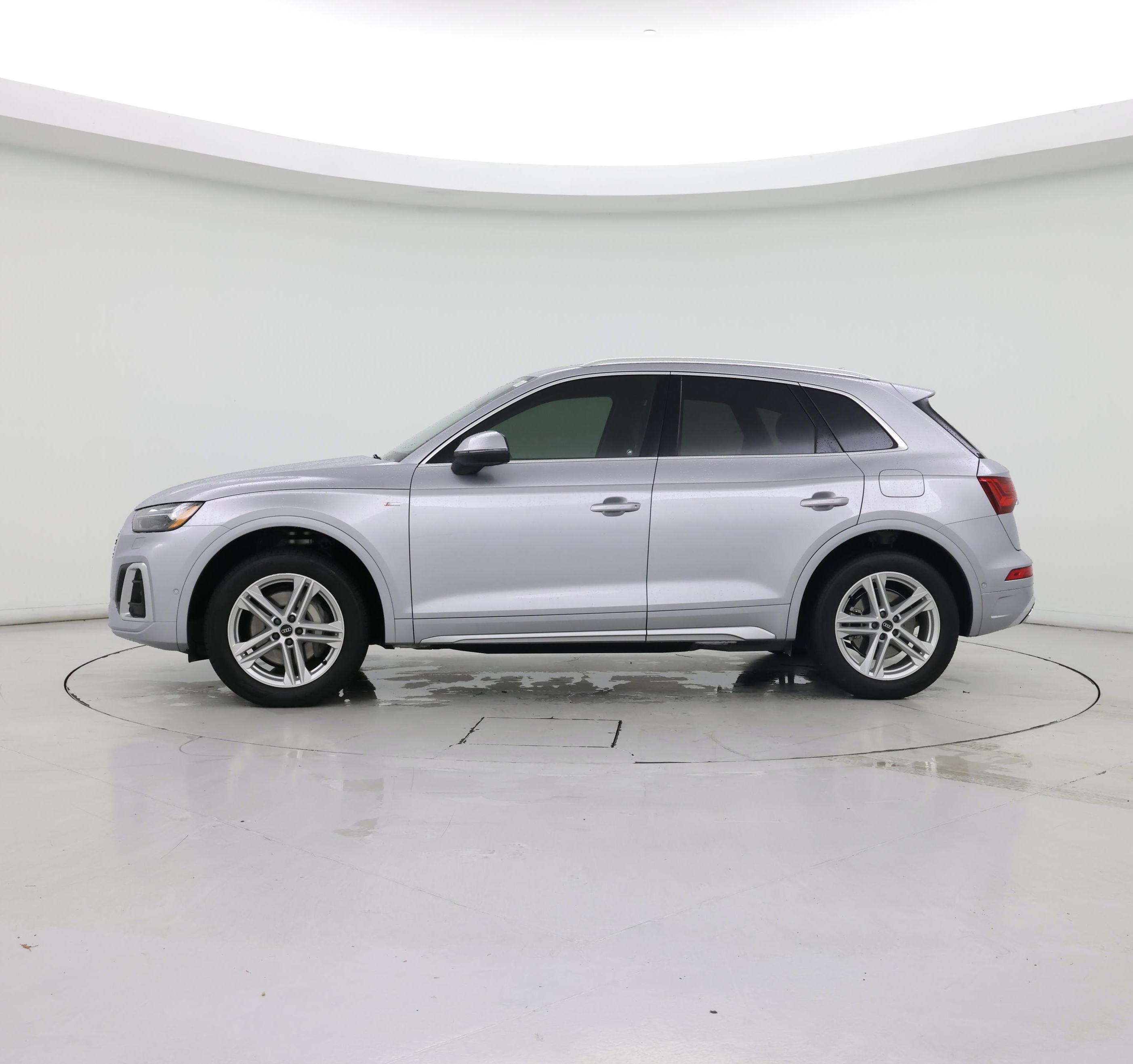 Thumbnail: 2023 Audi Q5 - 3