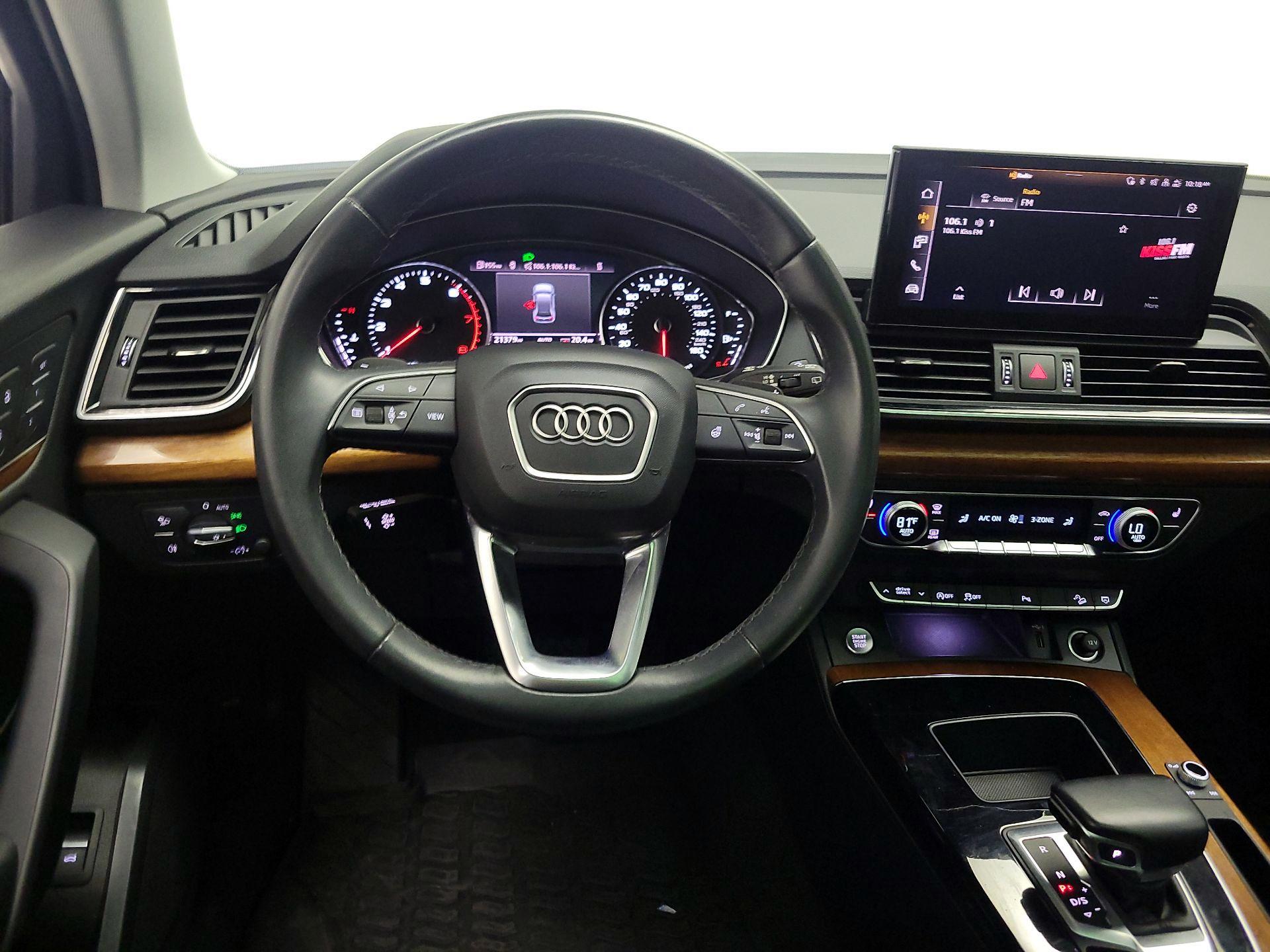 Thumbnail: 2022 Audi Q5 - 10