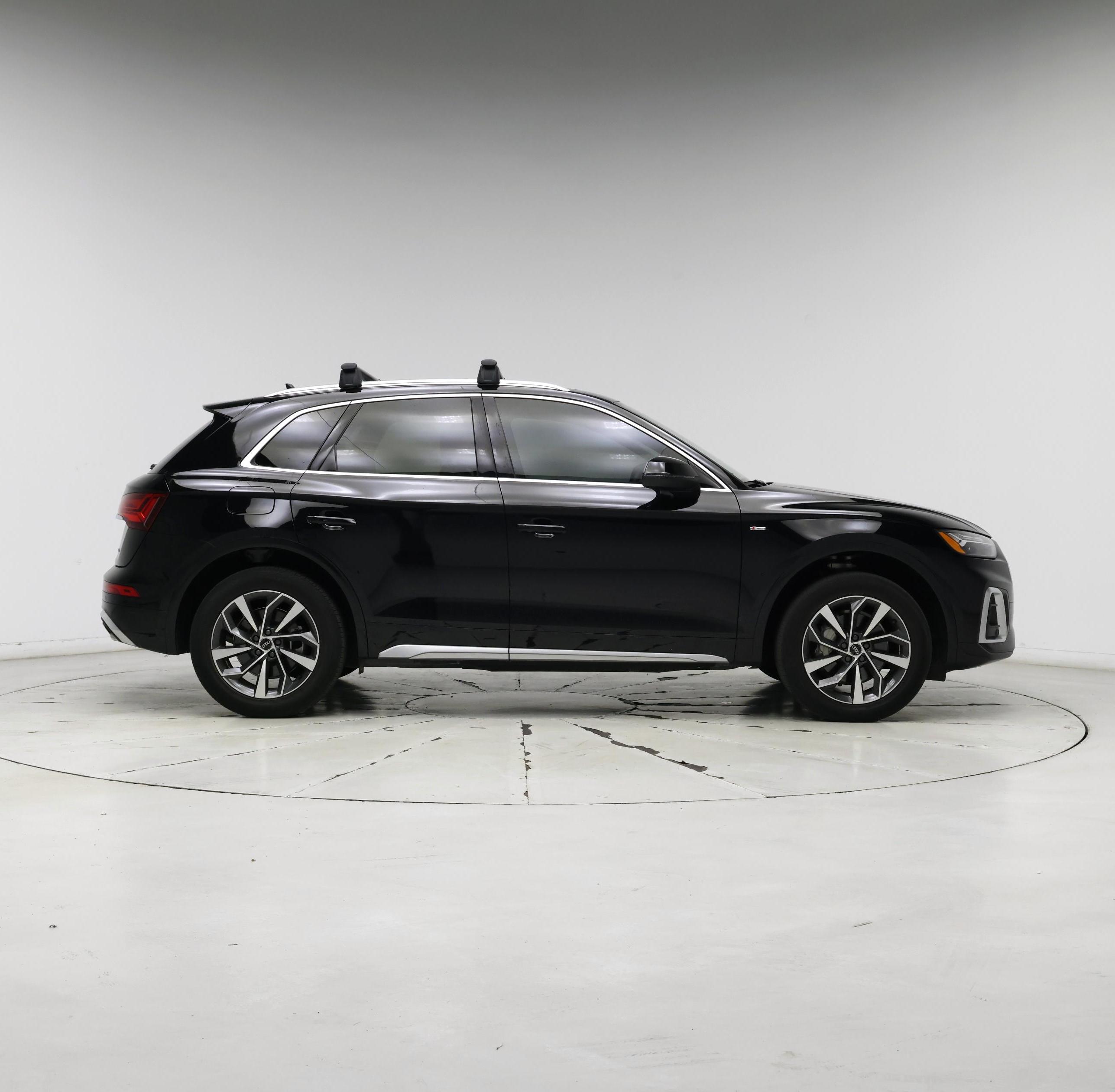 Thumbnail: 2022 Audi Q5 - 7