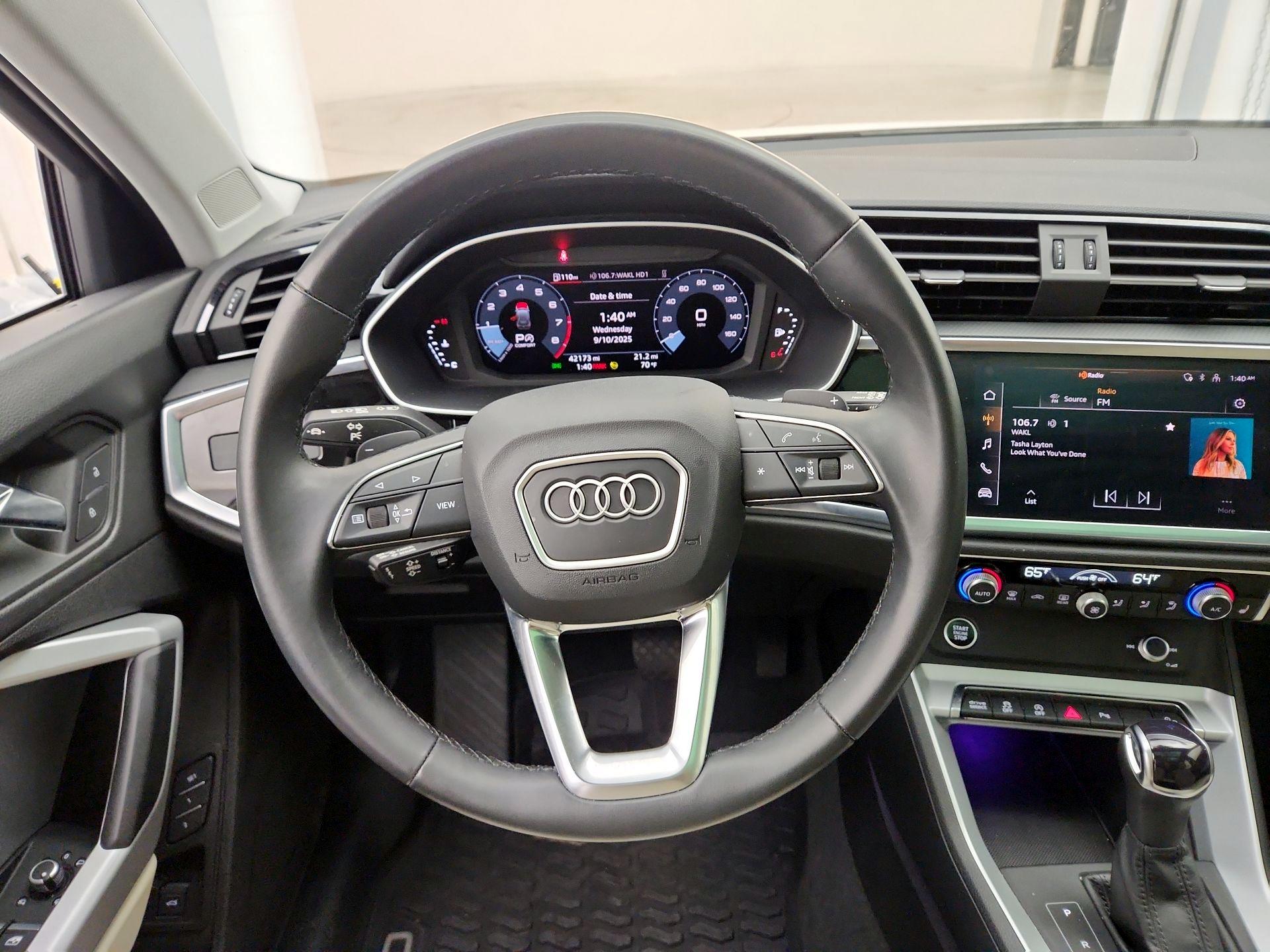 Thumbnail: 2022 Audi Q3 - 10