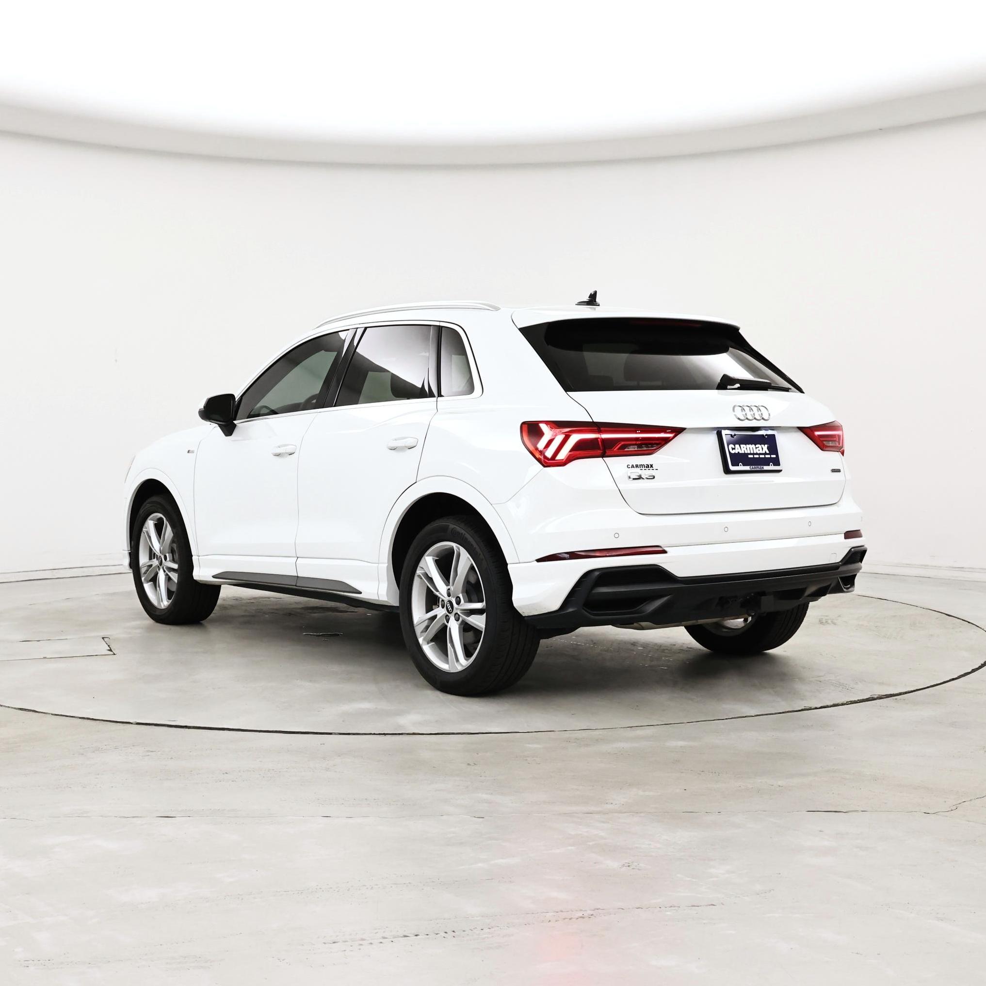 Thumbnail: 2022 Audi Q3 - 2