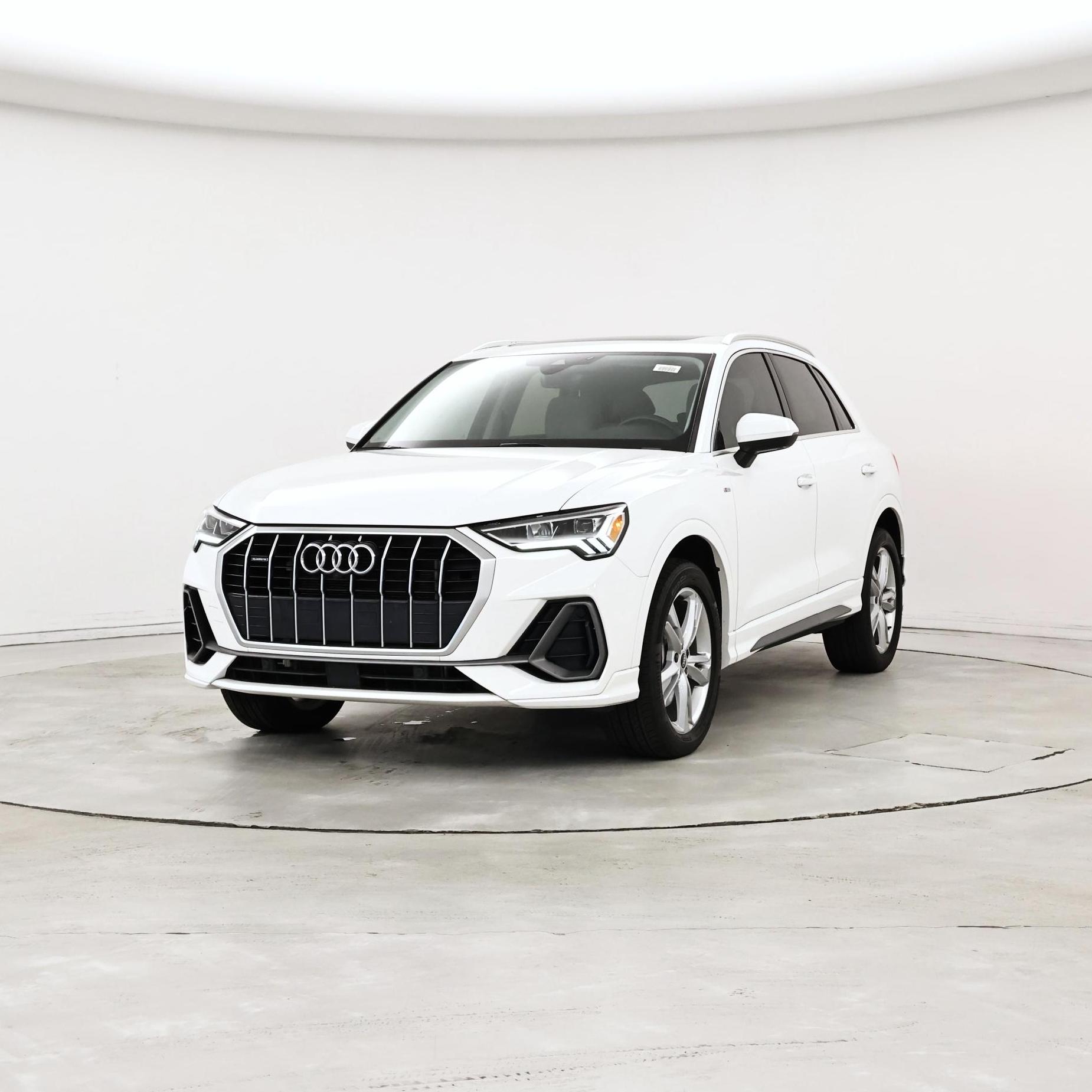 Thumbnail: 2022 Audi Q3 - 4