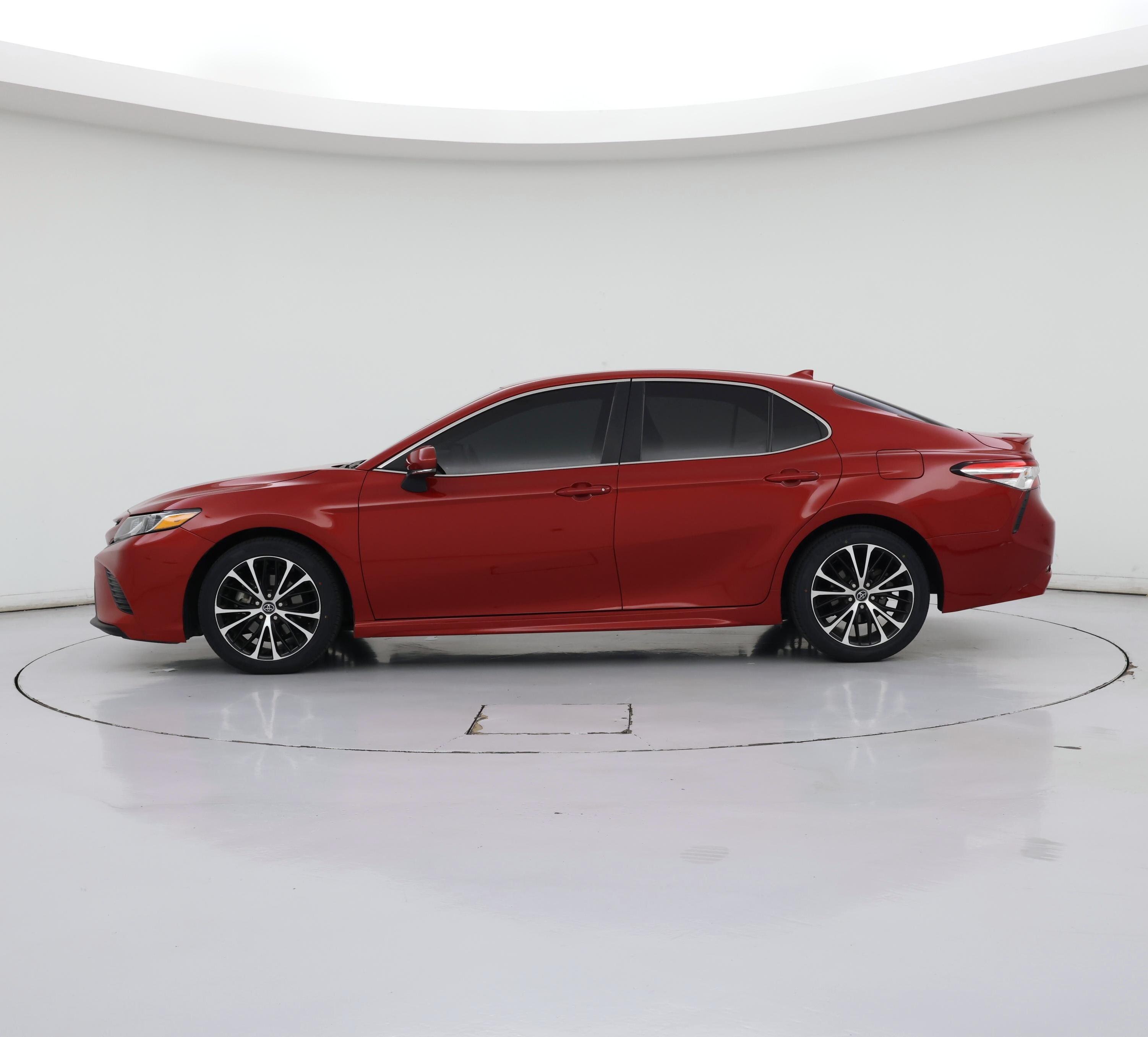 Thumbnail: 2020 Toyota Camry - 3