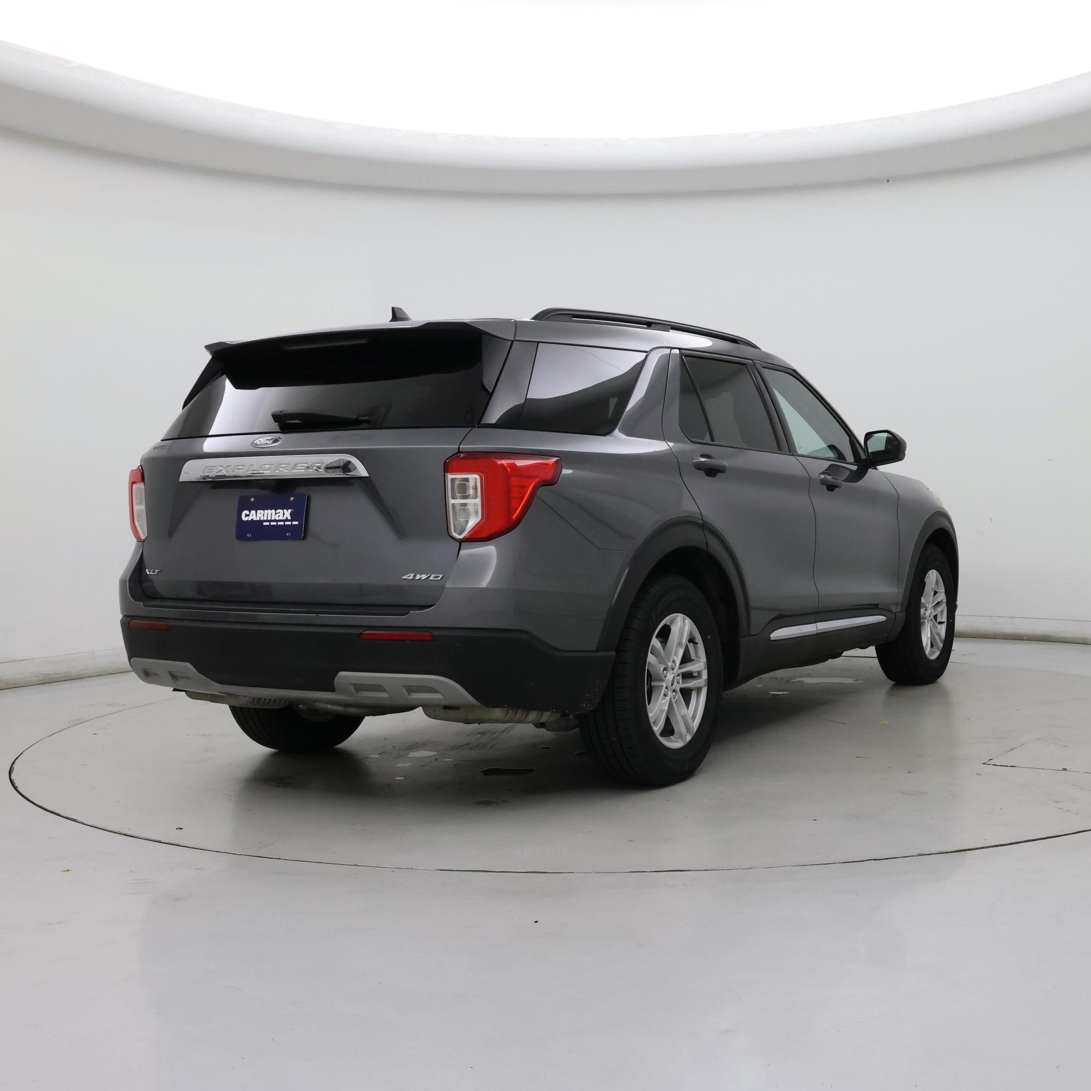 Thumbnail: 2022 Ford Explorer - 8