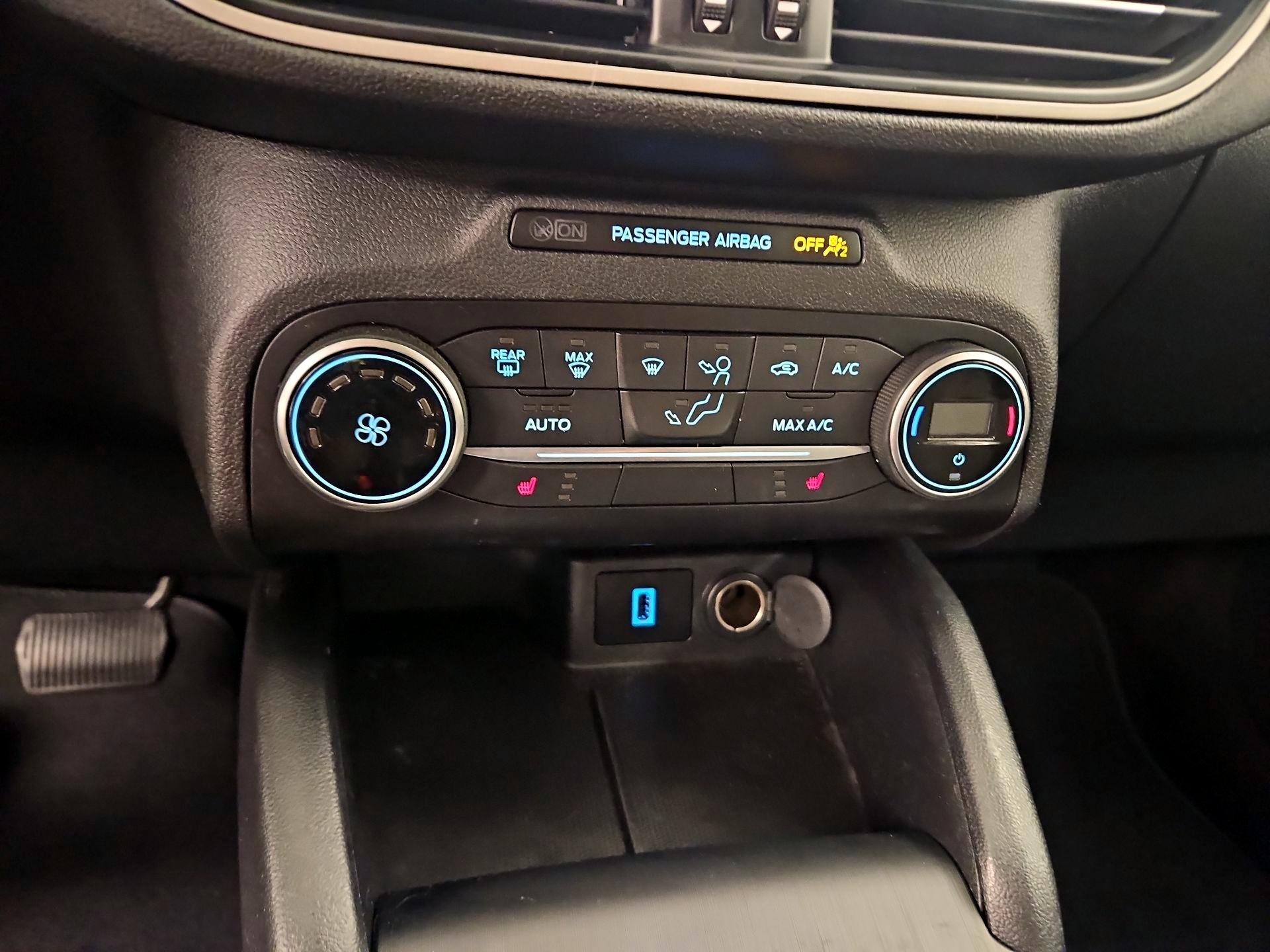 Thumbnail: 2020 Ford Escape - 17