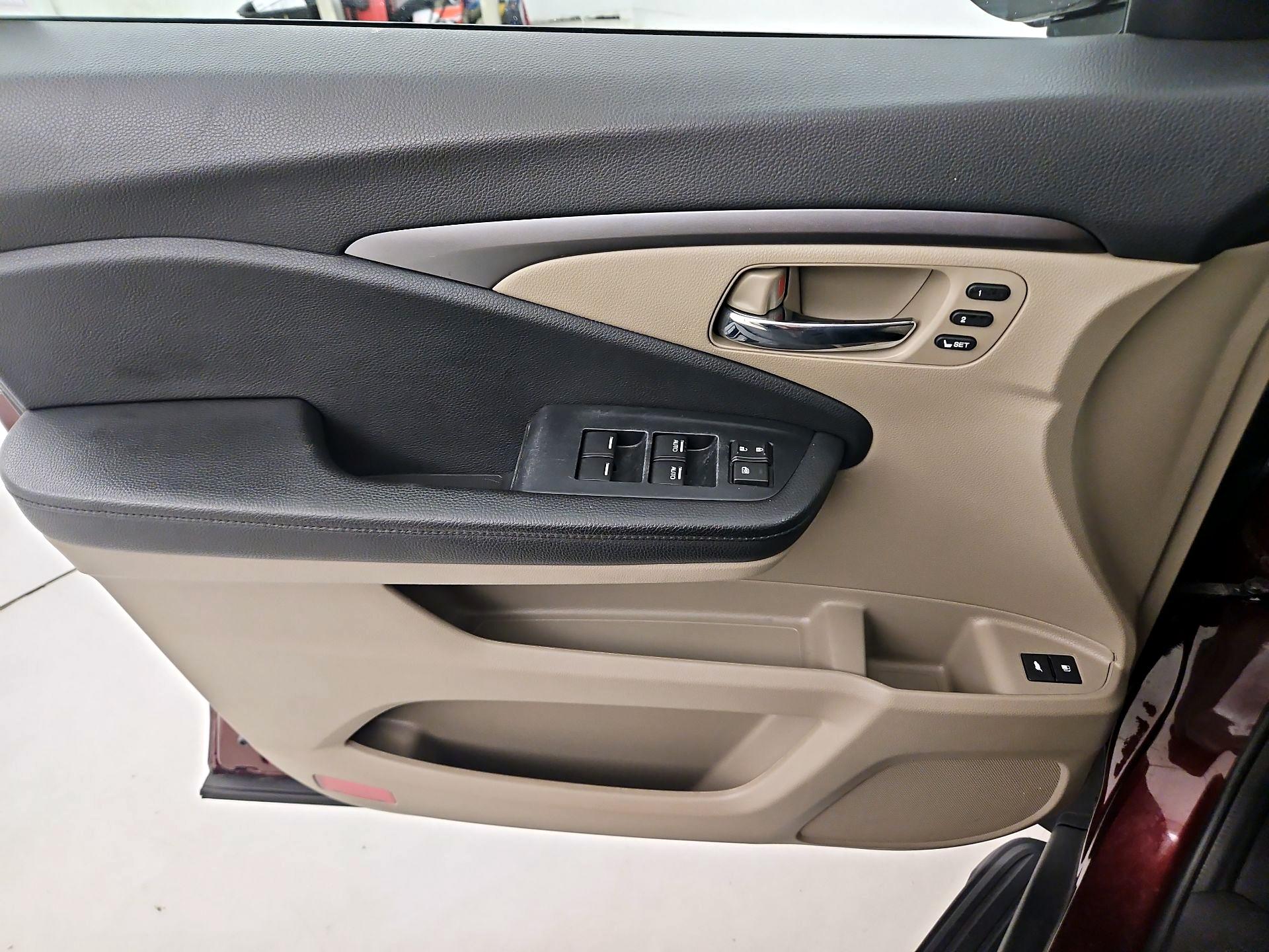 Thumbnail: 2022 Honda Pilot - 12
