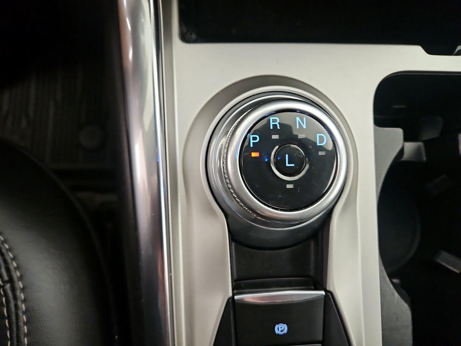 Thumbnail: 2022 Ford Explorer - 18