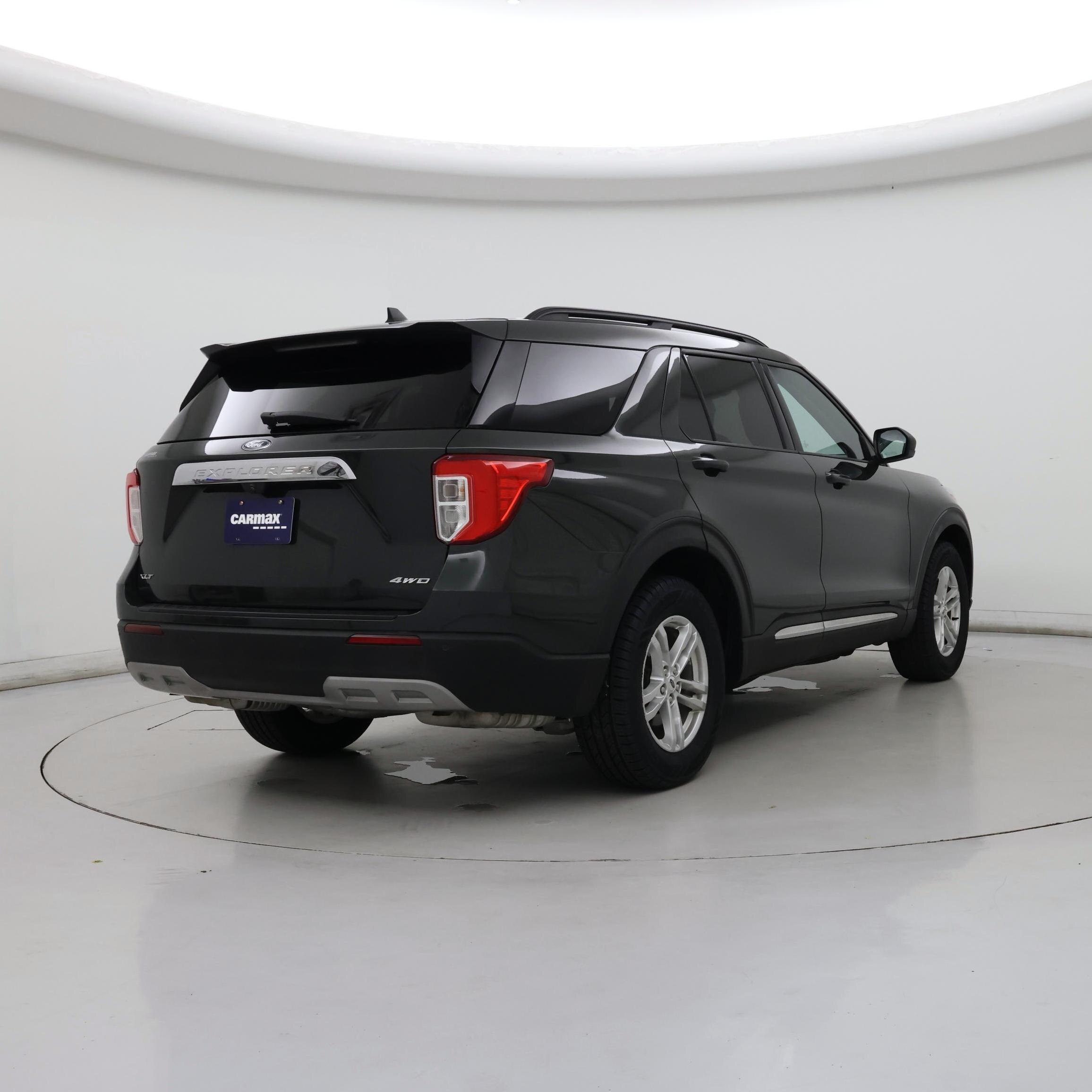 Thumbnail: 2022 Ford Explorer - 8