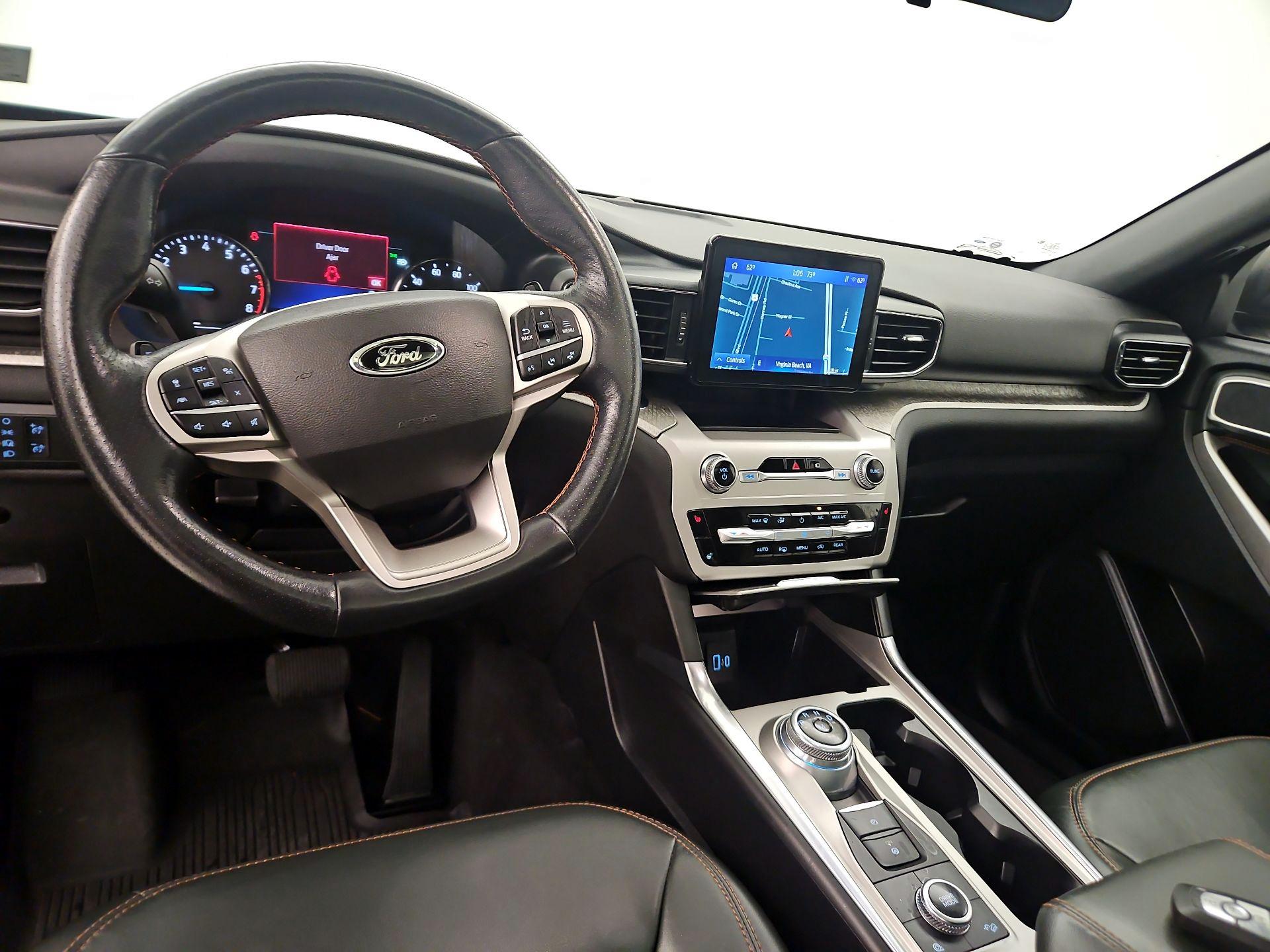 Thumbnail: 2022 Ford Explorer - 9
