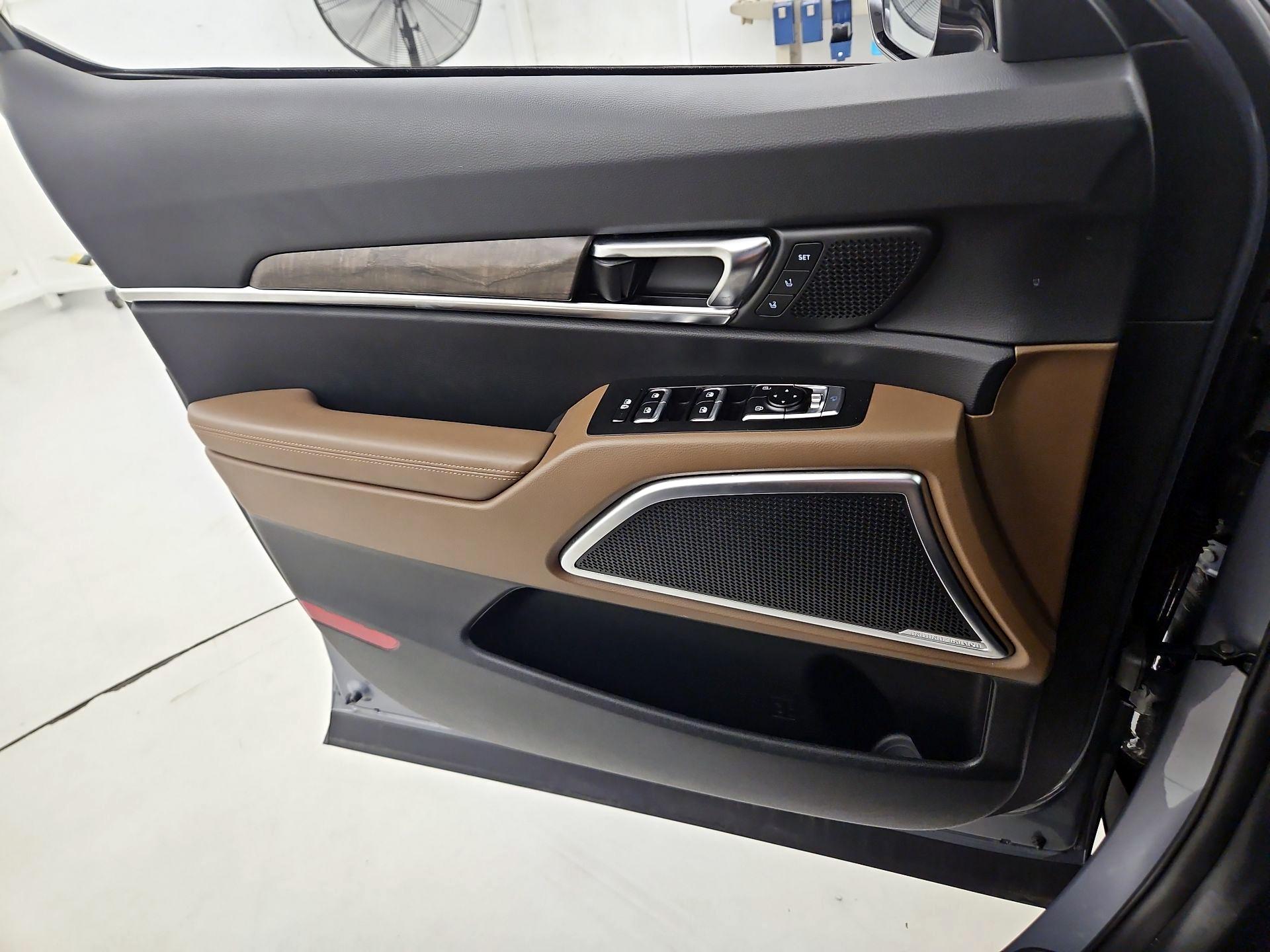 Thumbnail: 2021 Kia Telluride - 12