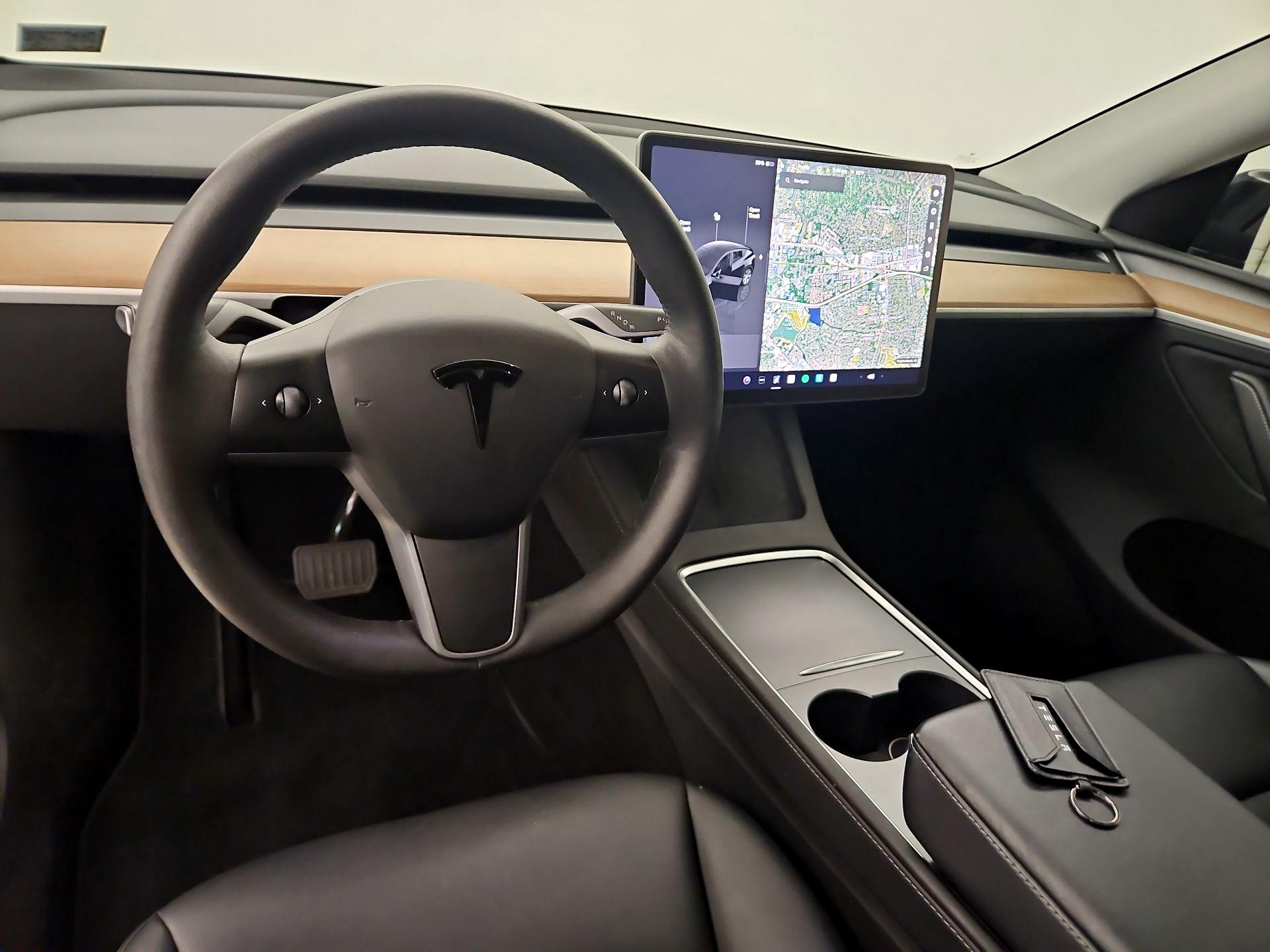 Thumbnail: 2023 Tesla Model Y - 9
