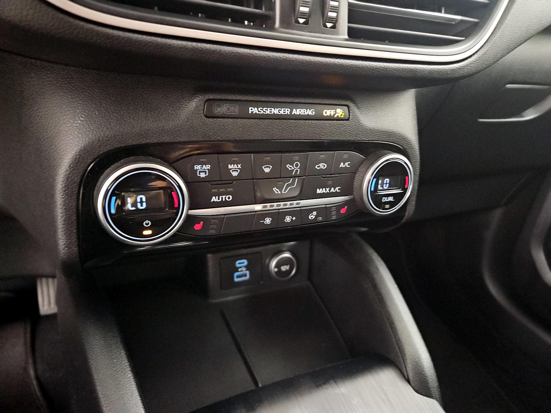 Thumbnail: 2021 Ford Escape - 17