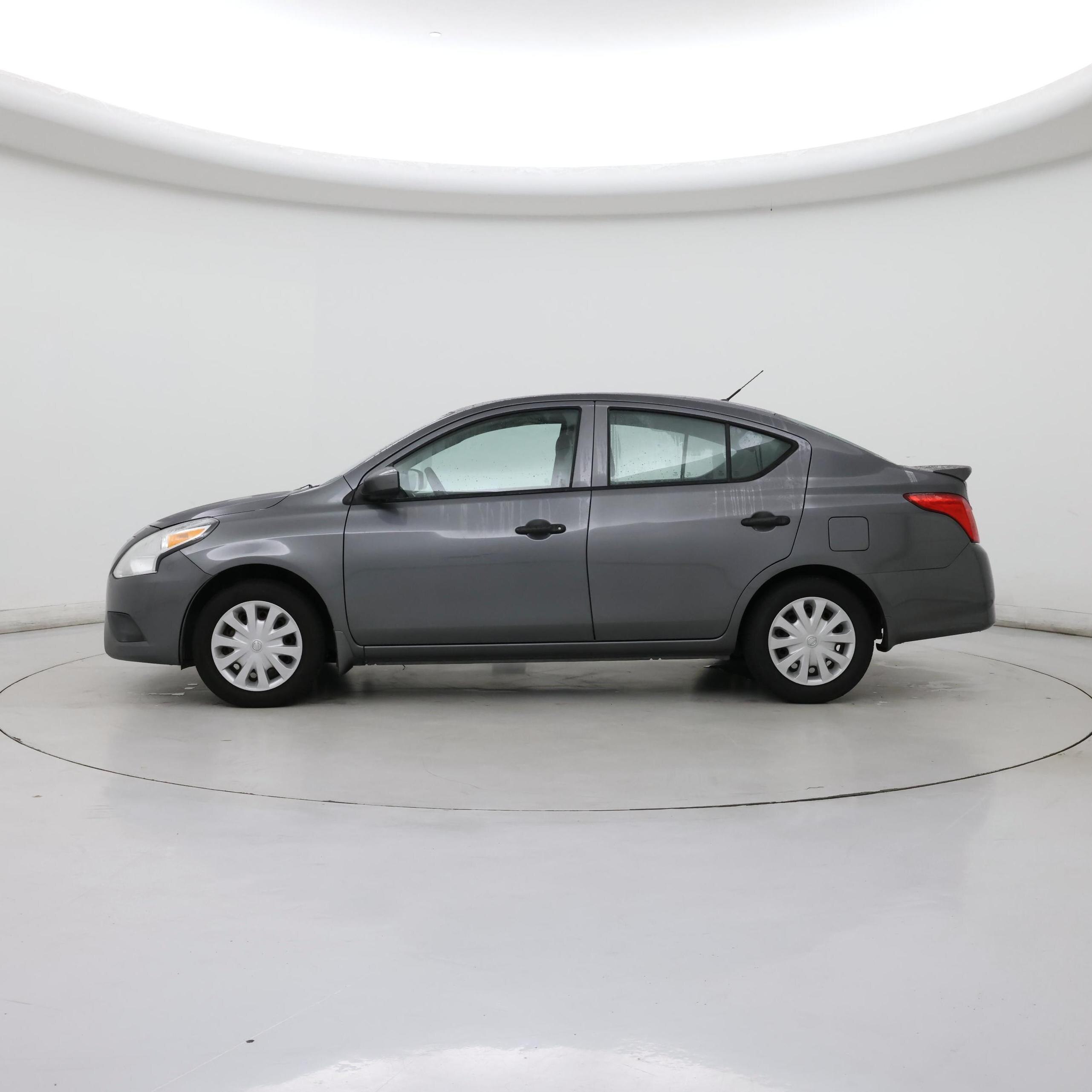 Thumbnail: 2018 Nissan Versa - 3