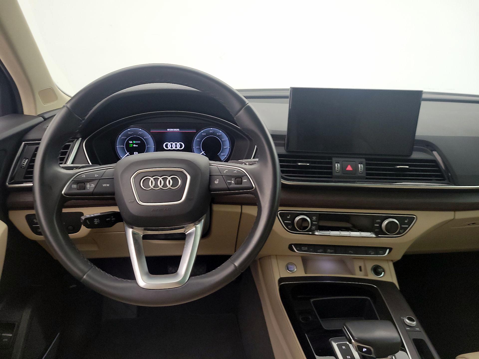 Thumbnail: 2022 Audi Q5 - 10