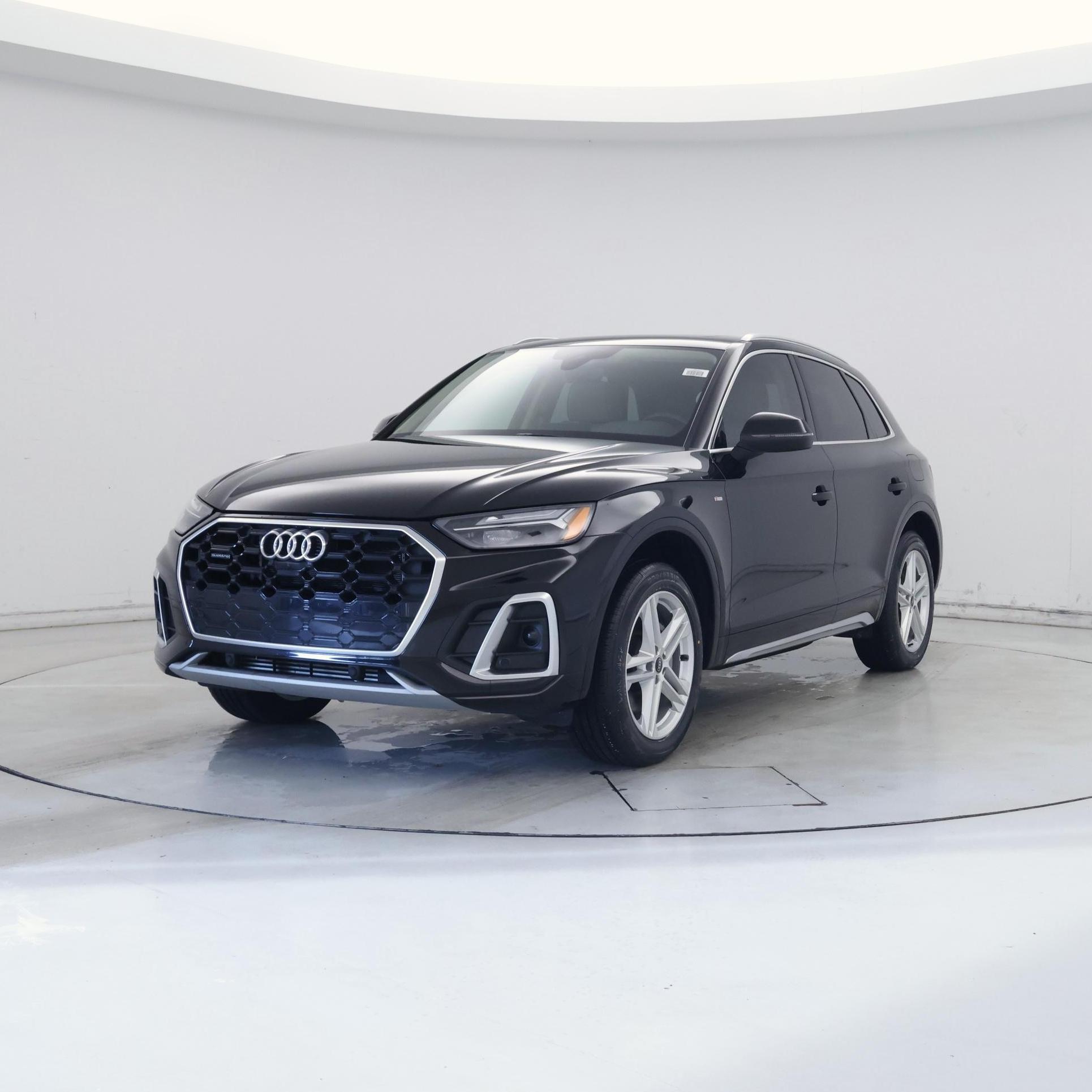 Thumbnail: 2022 Audi Q5 - 4