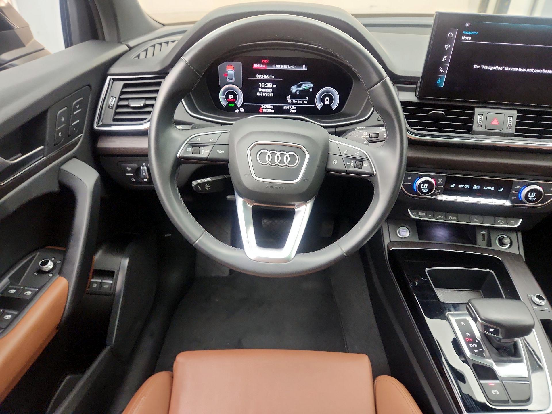 Thumbnail: 2022 Audi Q5 - 10