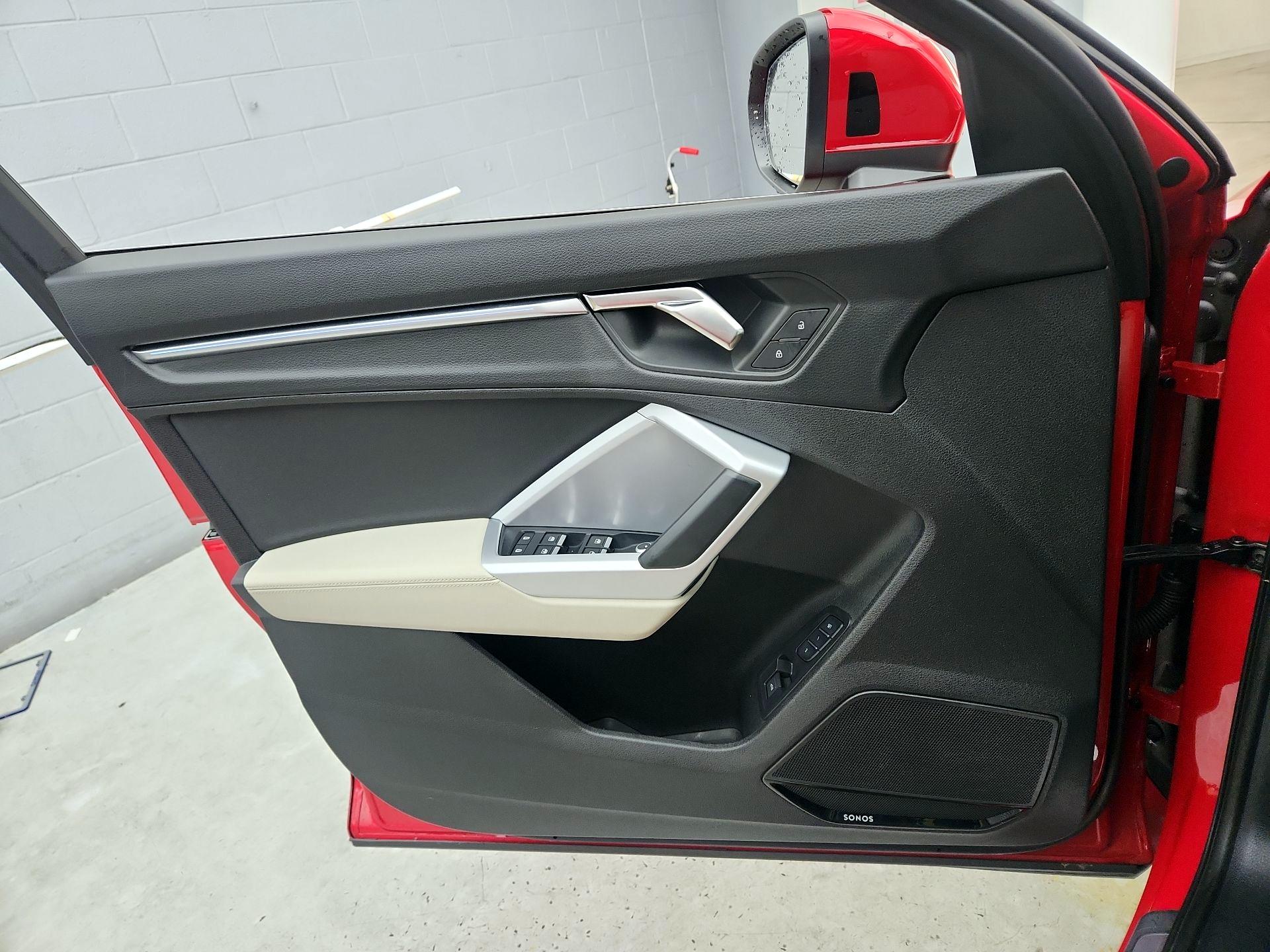Thumbnail: 2022 Audi Q3 - 12