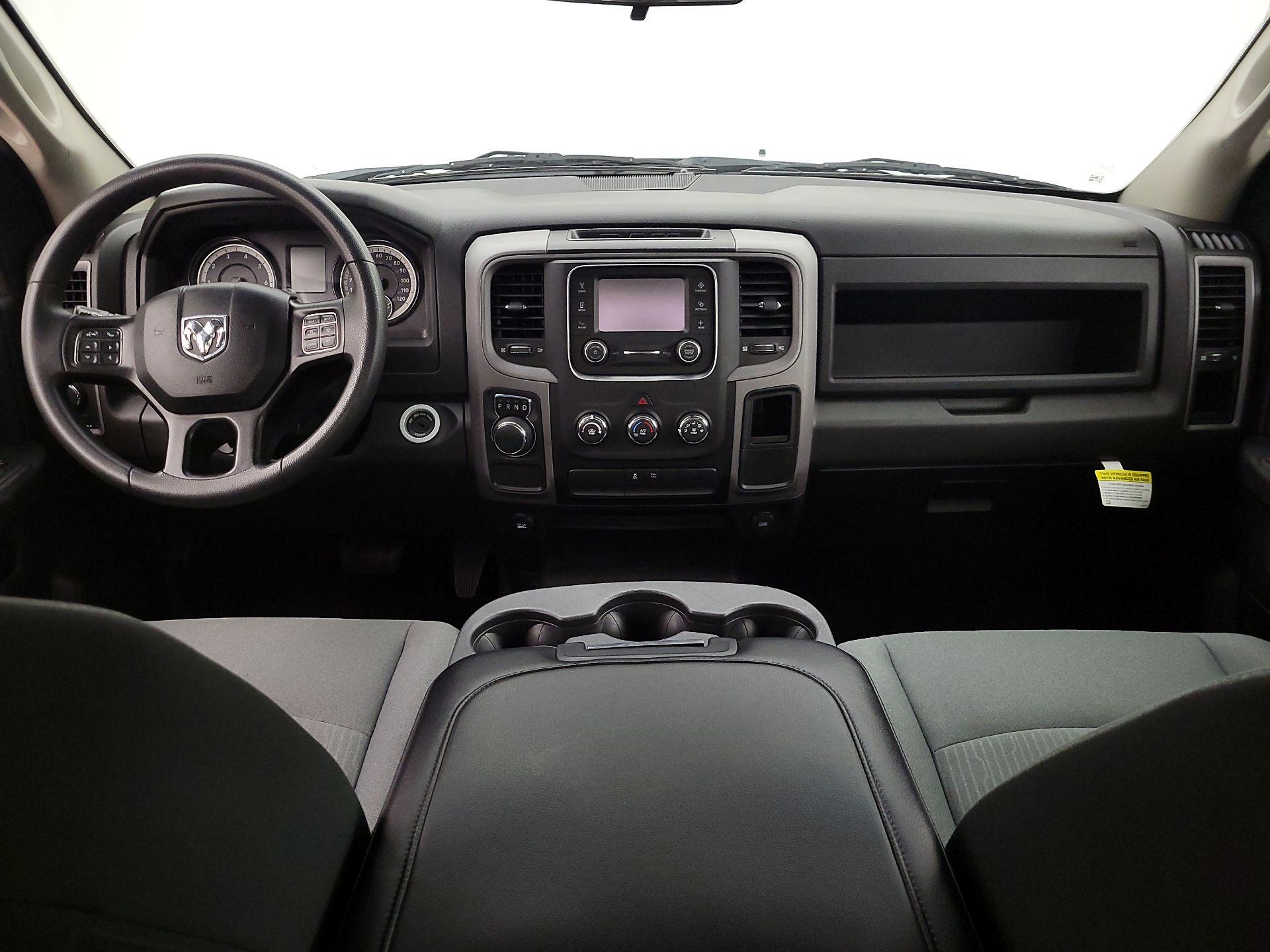 Thumbnail: 2021 RAM 1500 Classic - 9