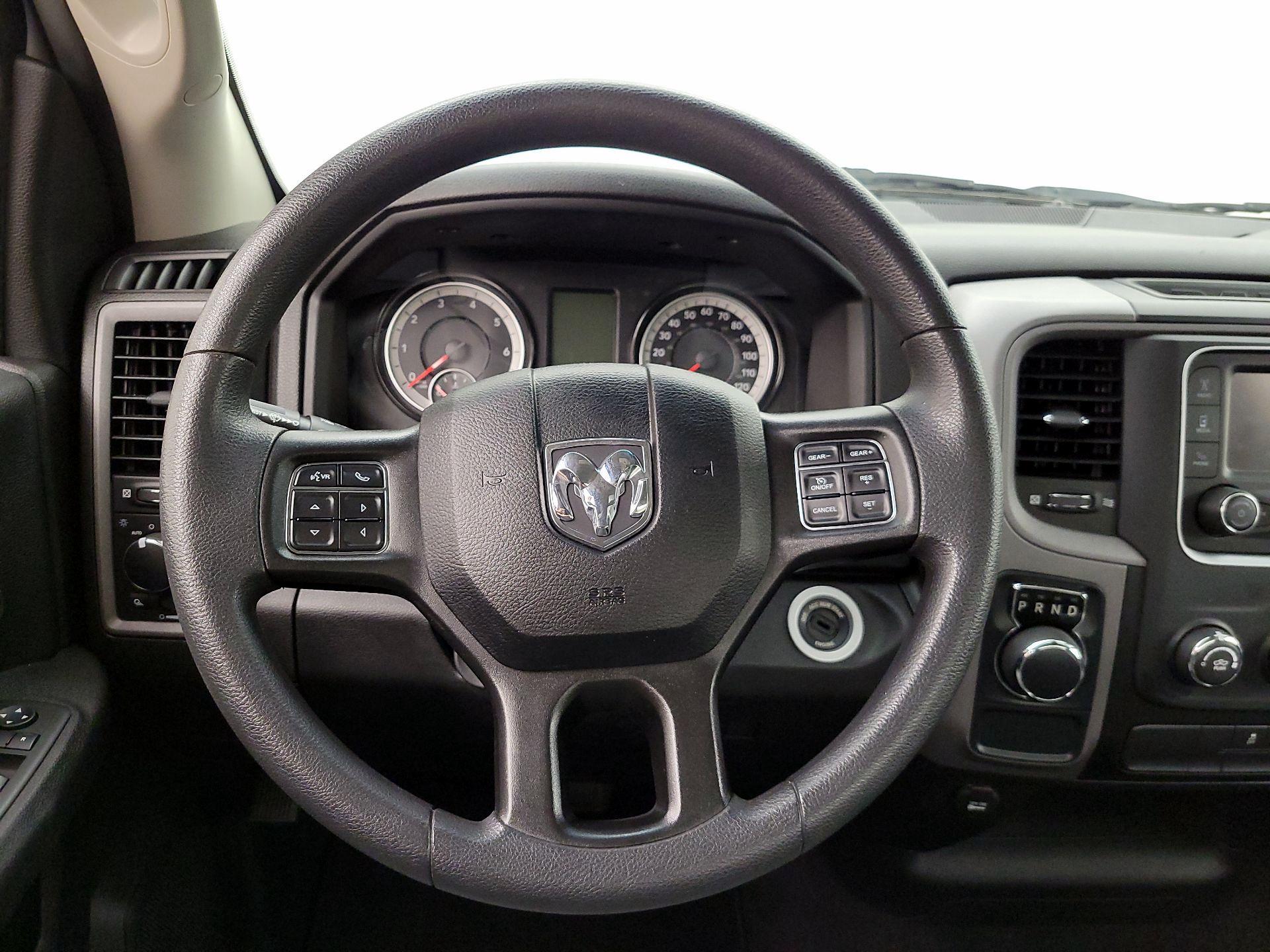 Thumbnail: 2021 RAM 1500 Classic - 10