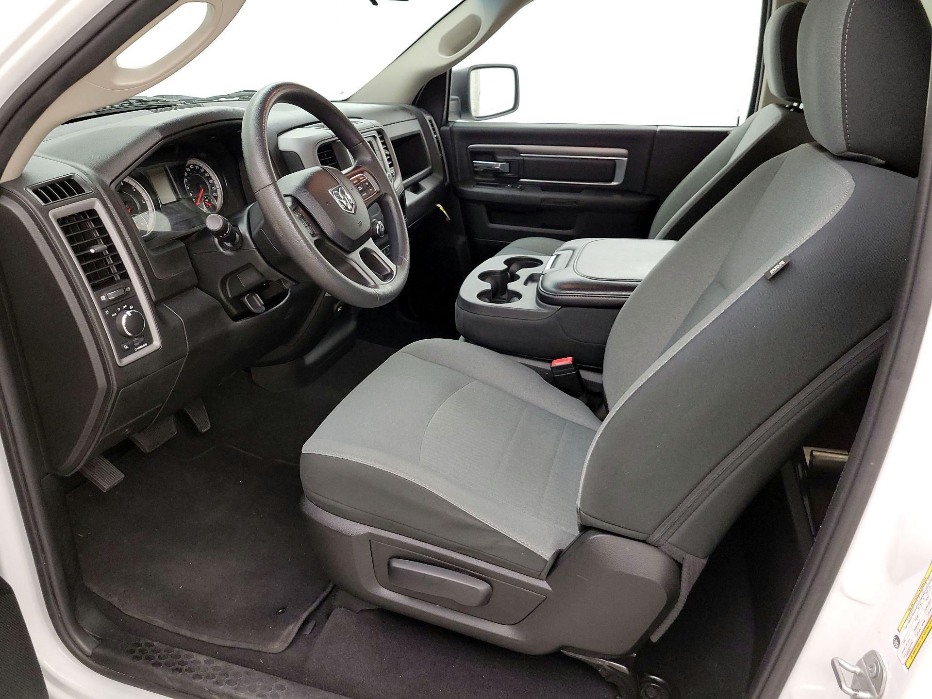 Thumbnail: 2021 RAM 1500 Classic - 11