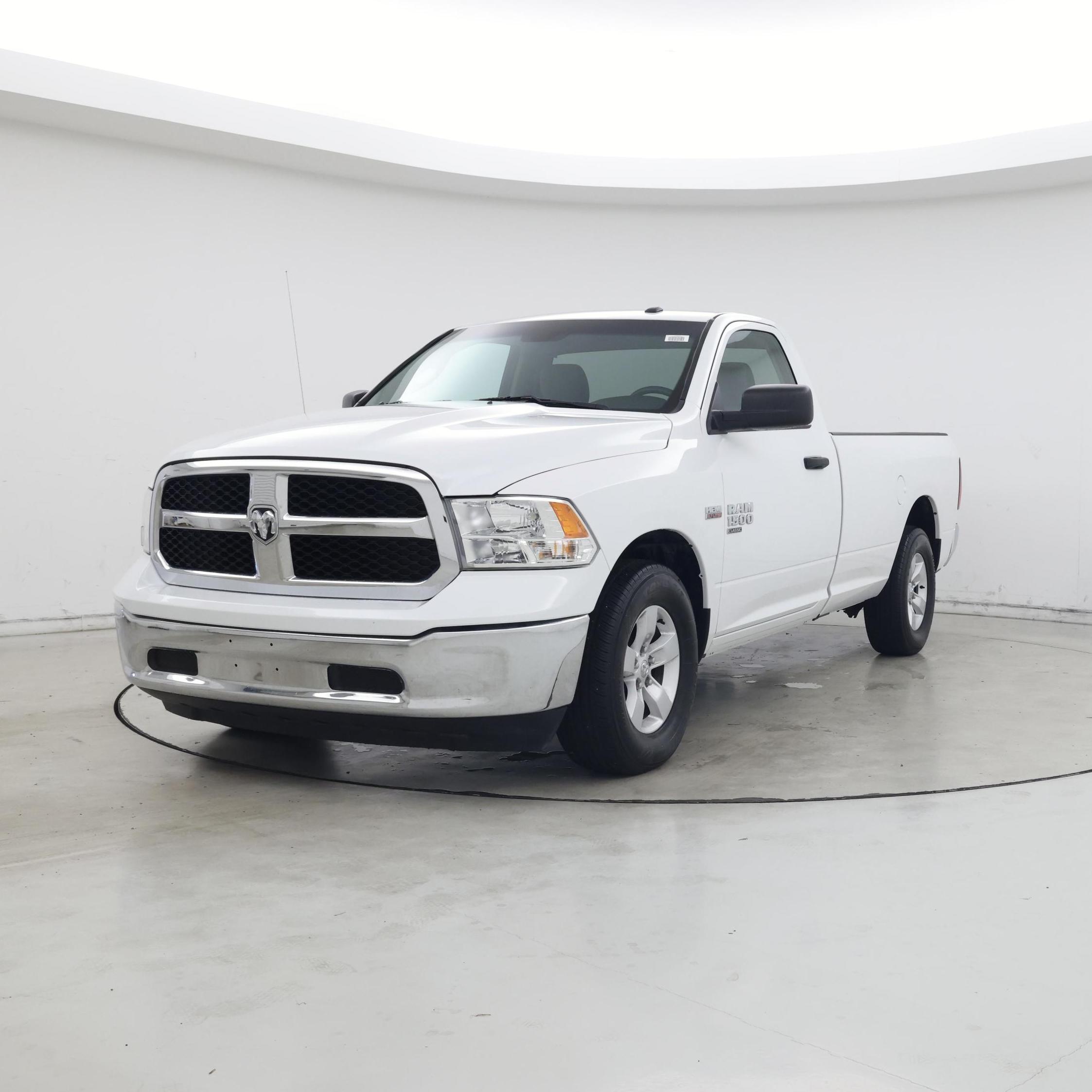 Thumbnail: 2021 RAM 1500 Classic - 4