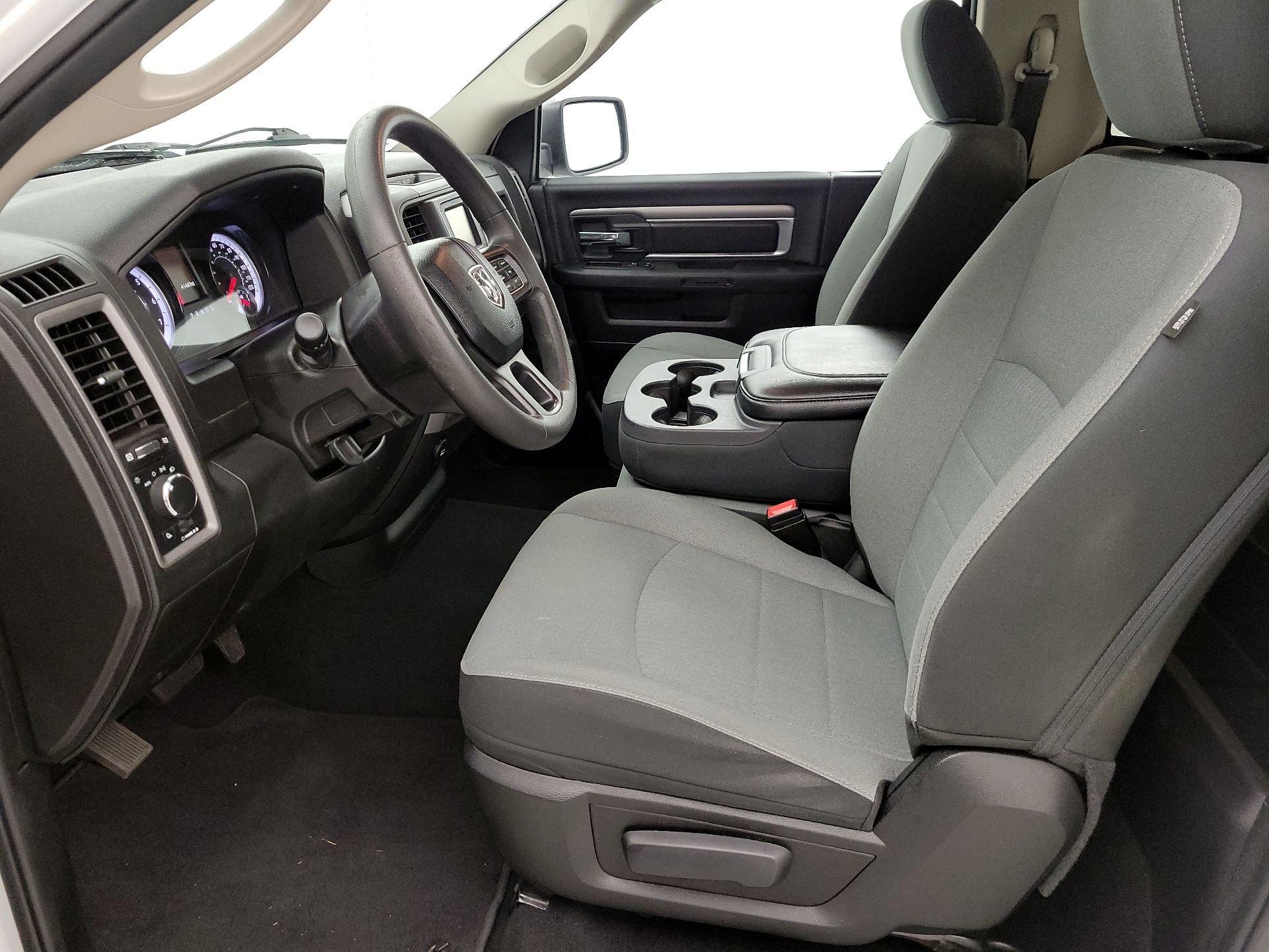 Thumbnail: 2022 RAM 1500 Classic - 11