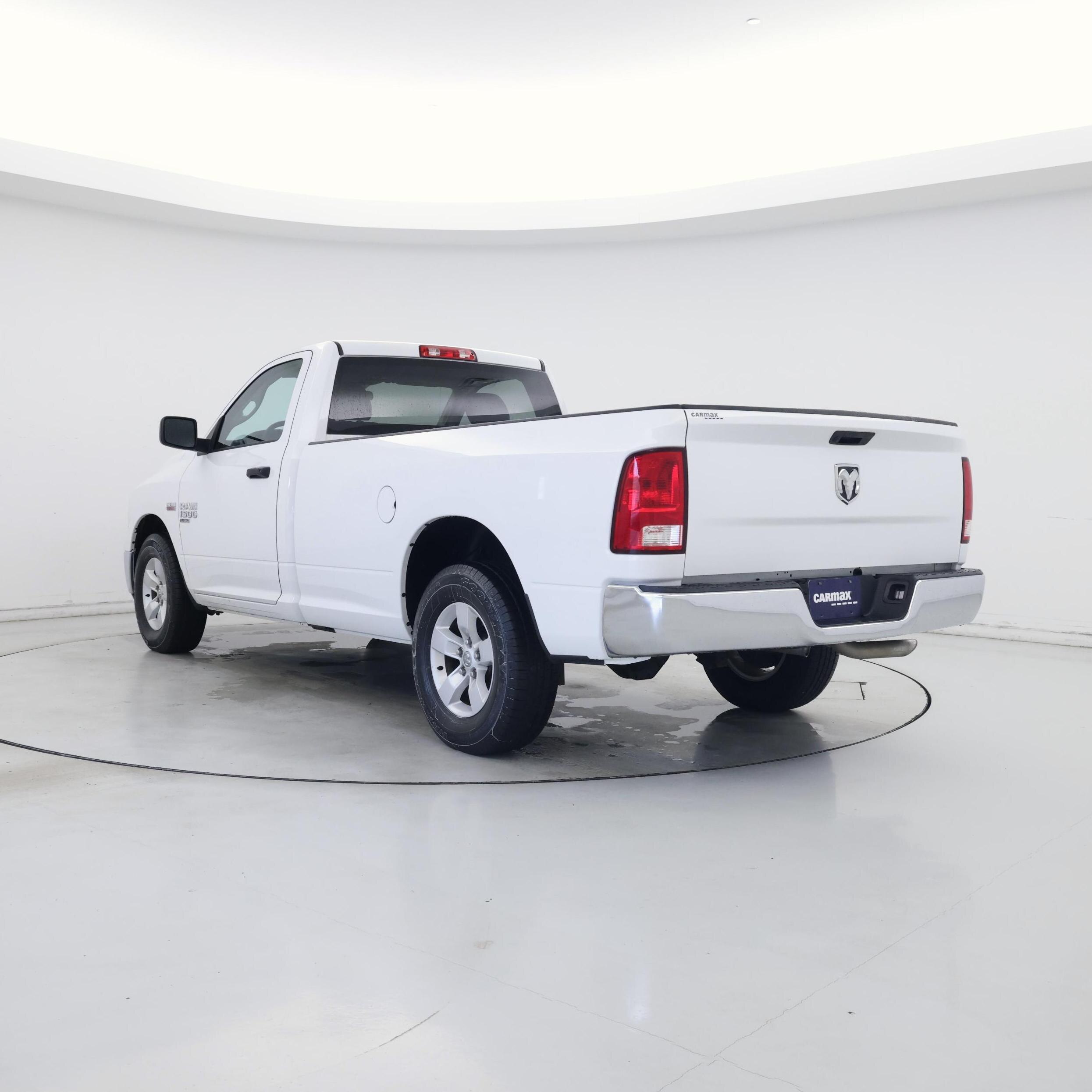 Thumbnail: 2022 RAM 1500 Classic - 2