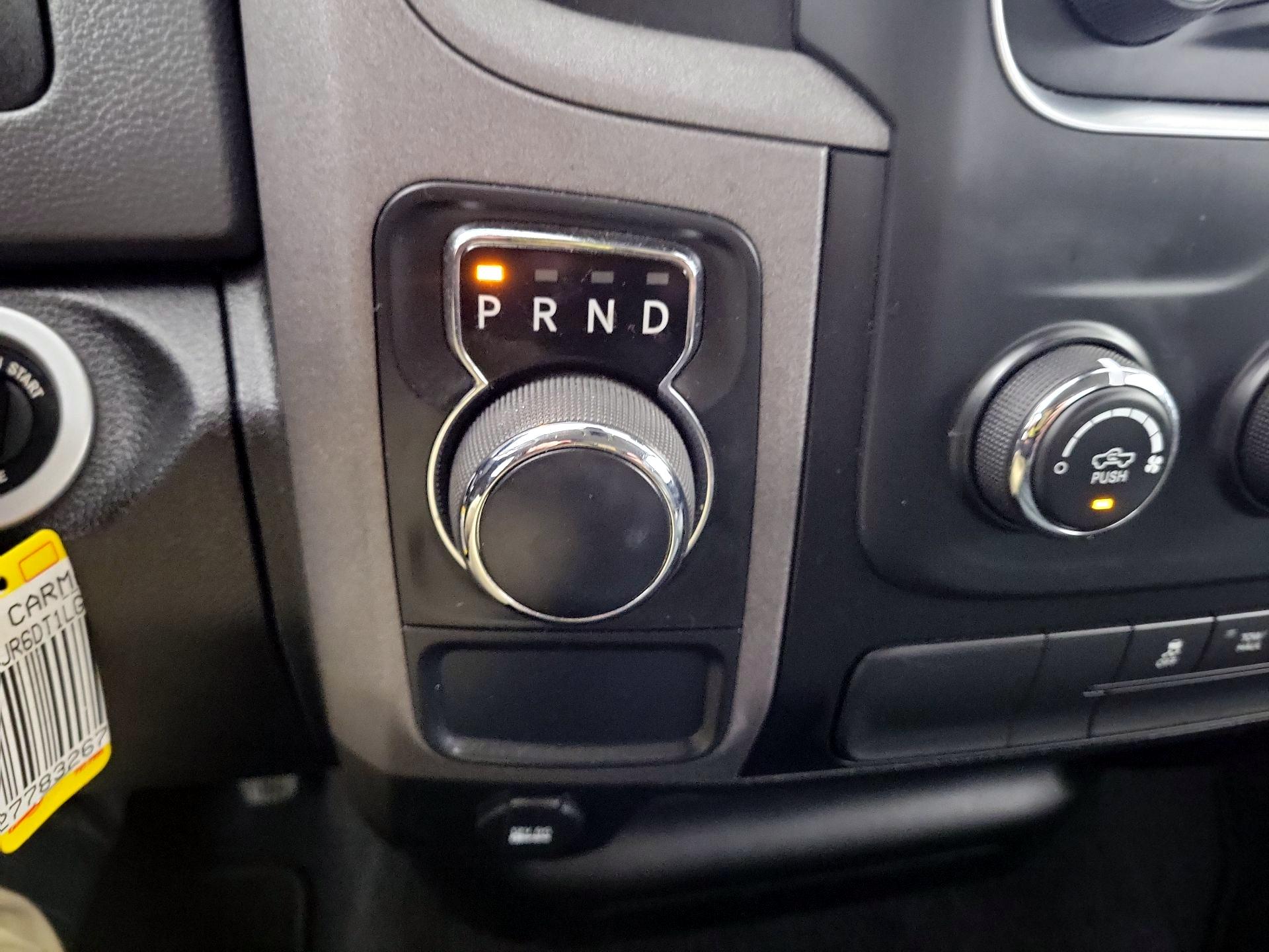 Thumbnail: 2020 RAM 1500 Classic - 17