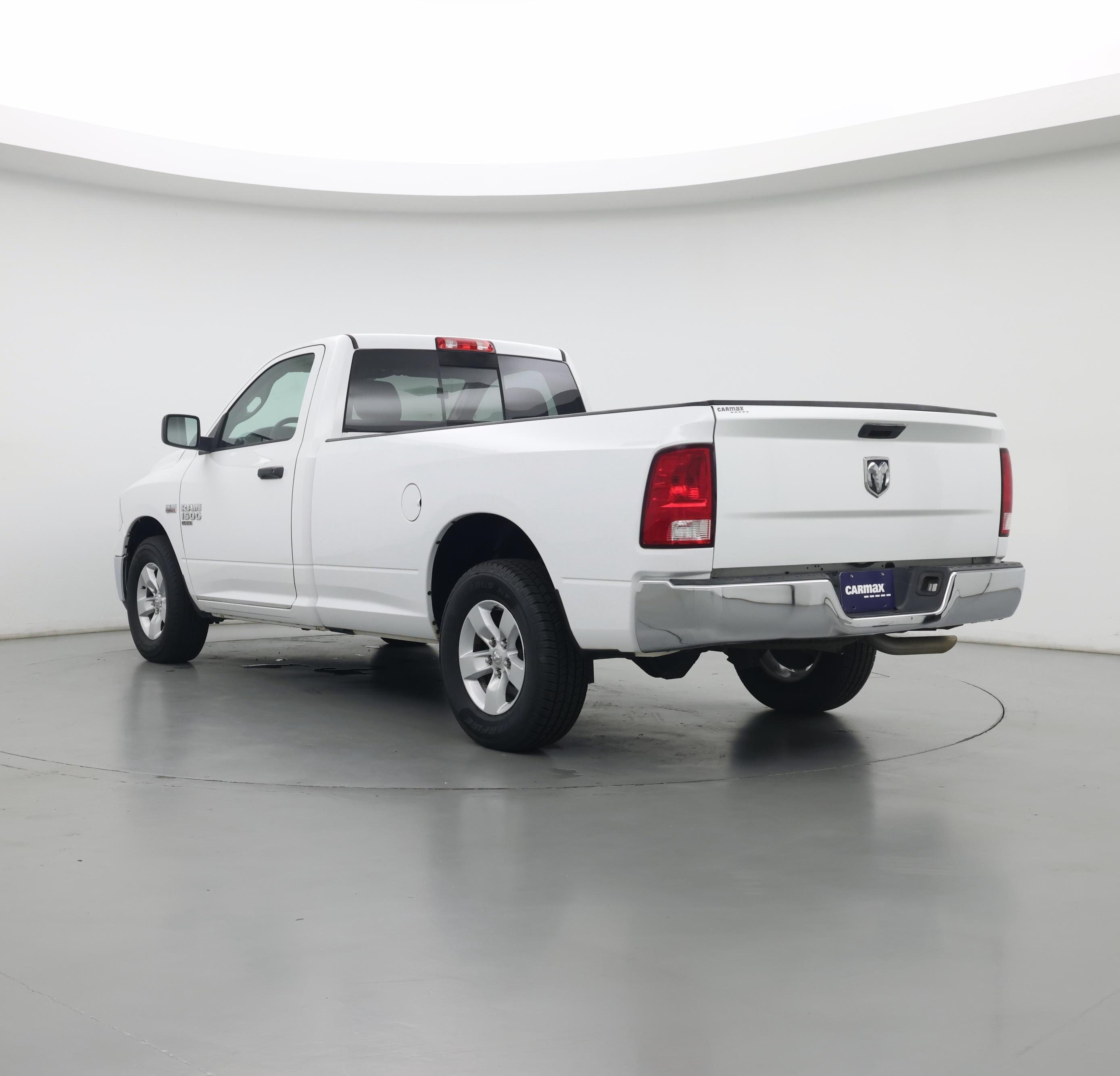 Thumbnail: 2020 RAM 1500 Classic - 2