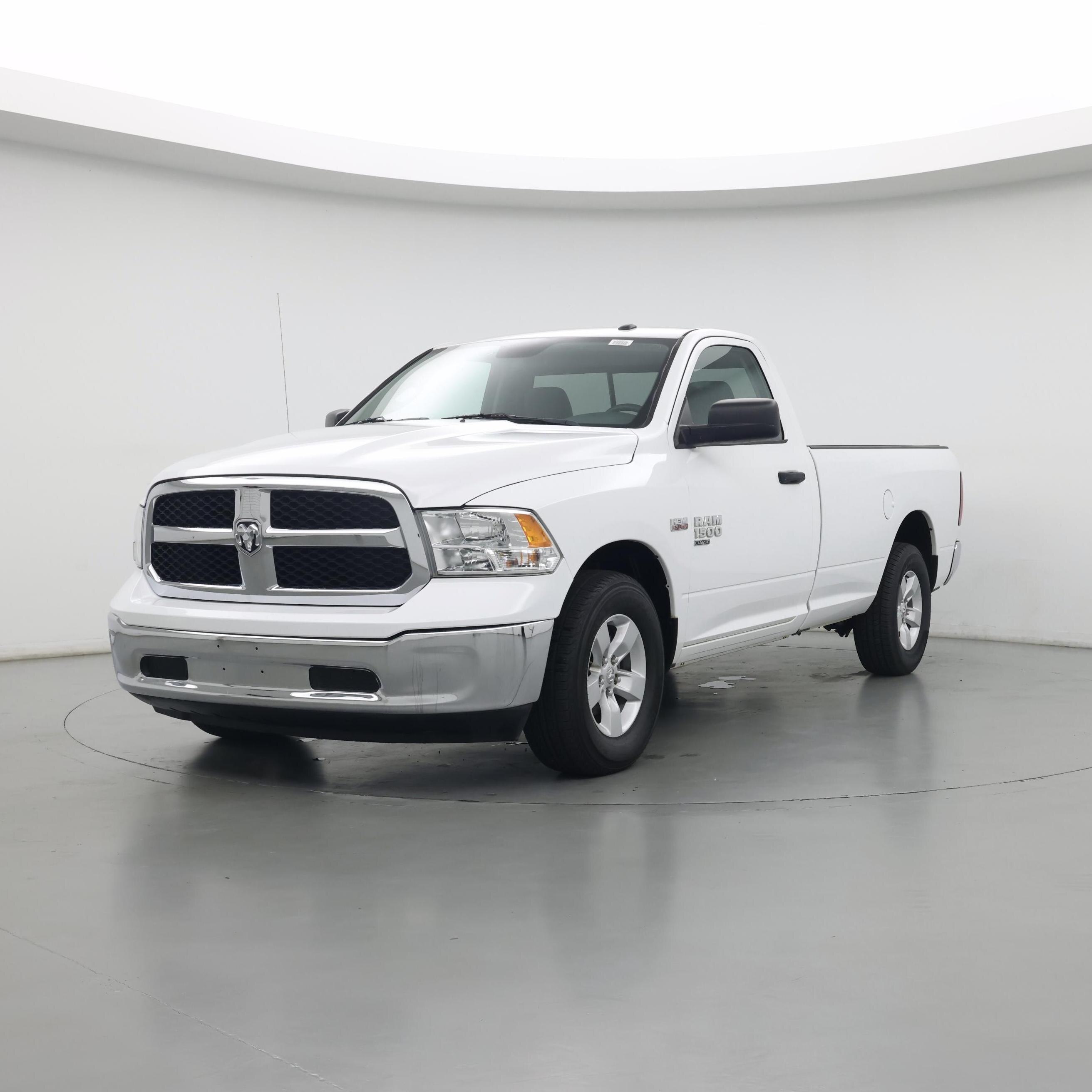 Thumbnail: 2020 RAM 1500 Classic - 4