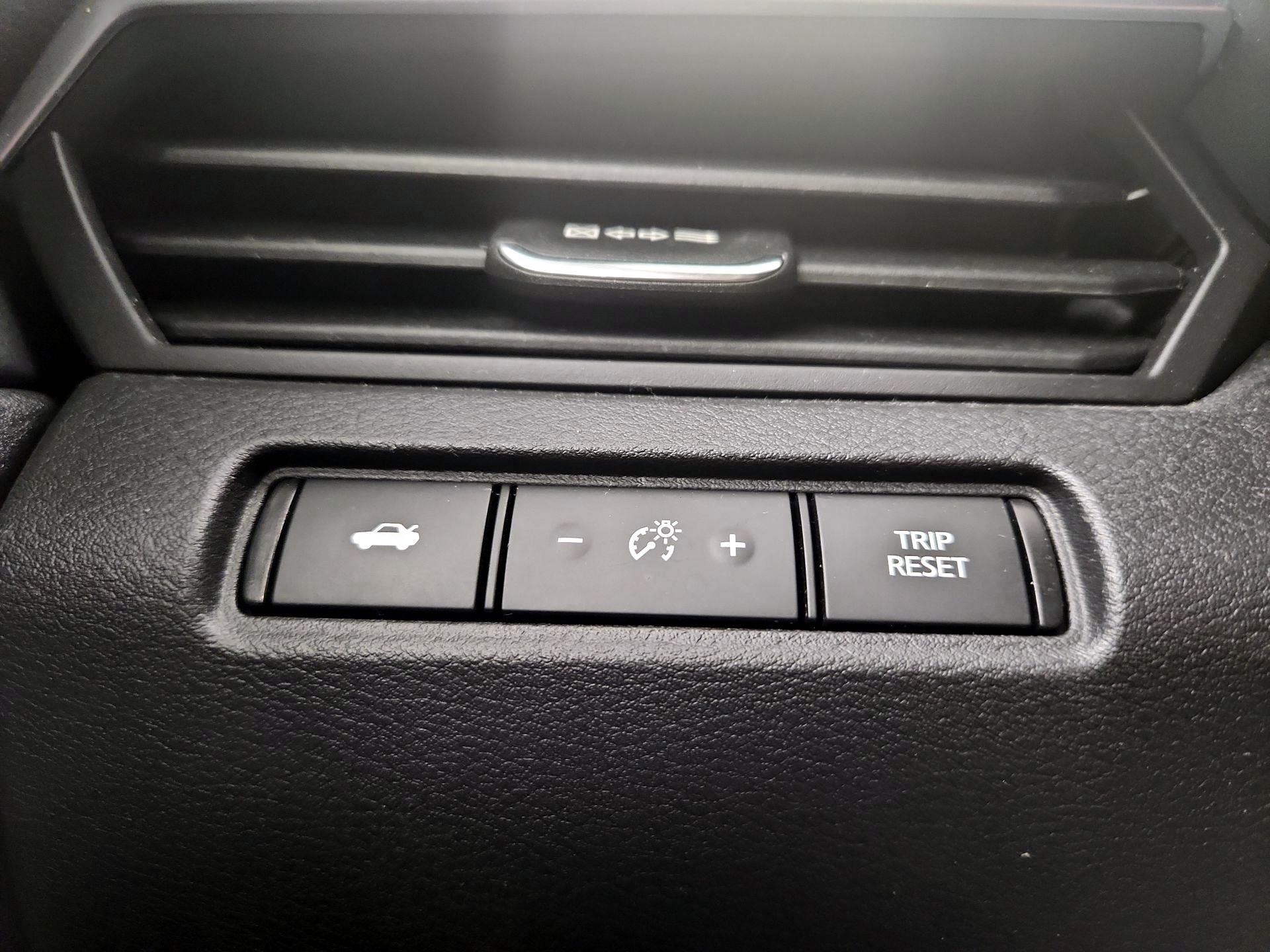 Thumbnail: 2022 Nissan Altima - 13