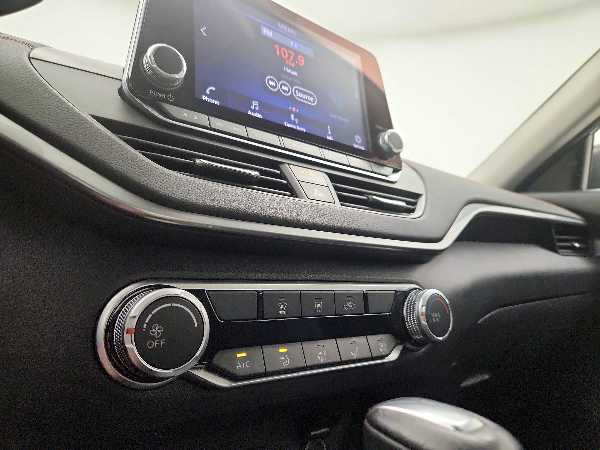 Thumbnail: 2022 Nissan Altima - 16