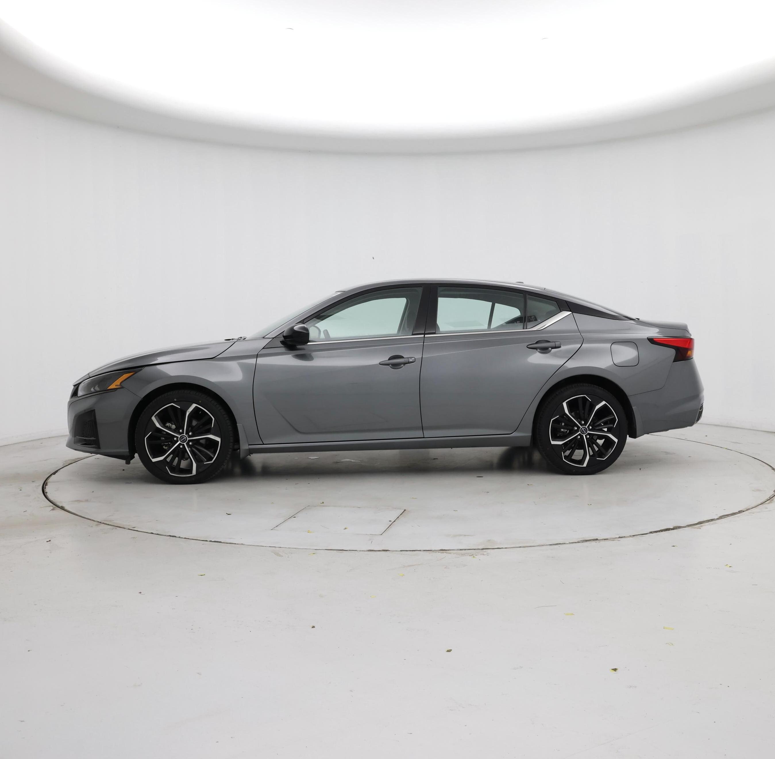 Thumbnail: 2023 Nissan Altima - 3