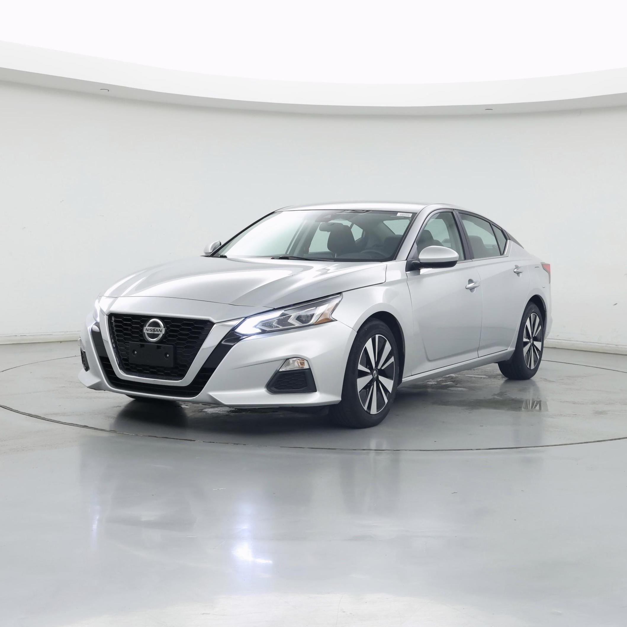 Thumbnail: 2022 Nissan Altima - 4