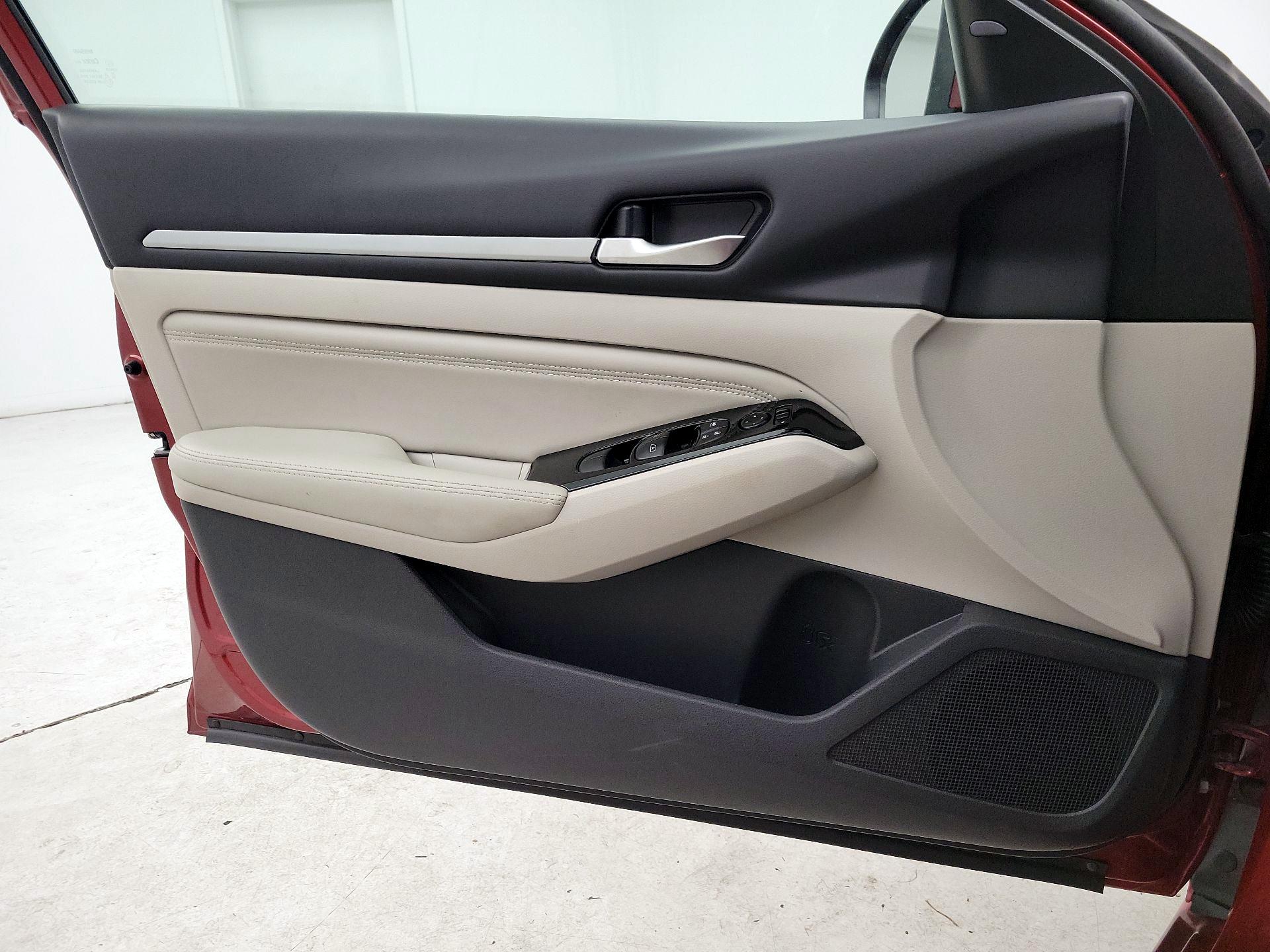 Thumbnail: 2022 Nissan Altima - 12