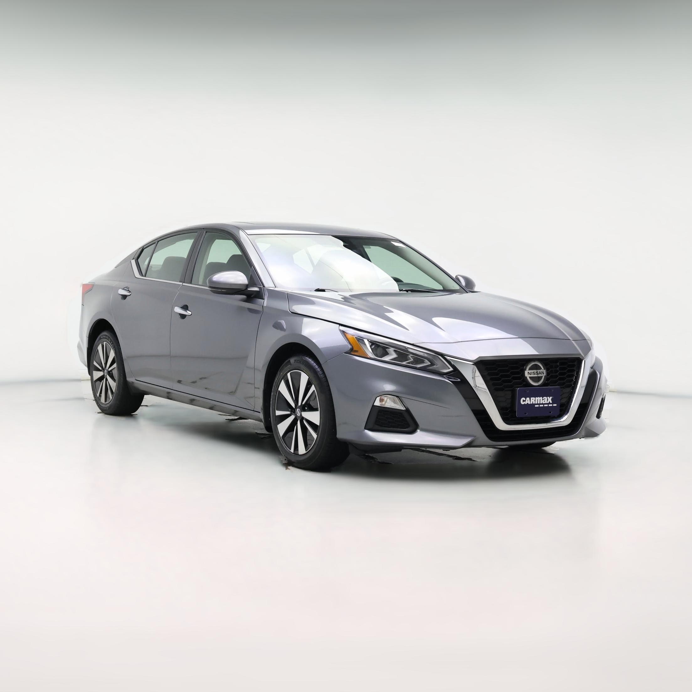 Thumbnail: 2022 Nissan Altima - 1