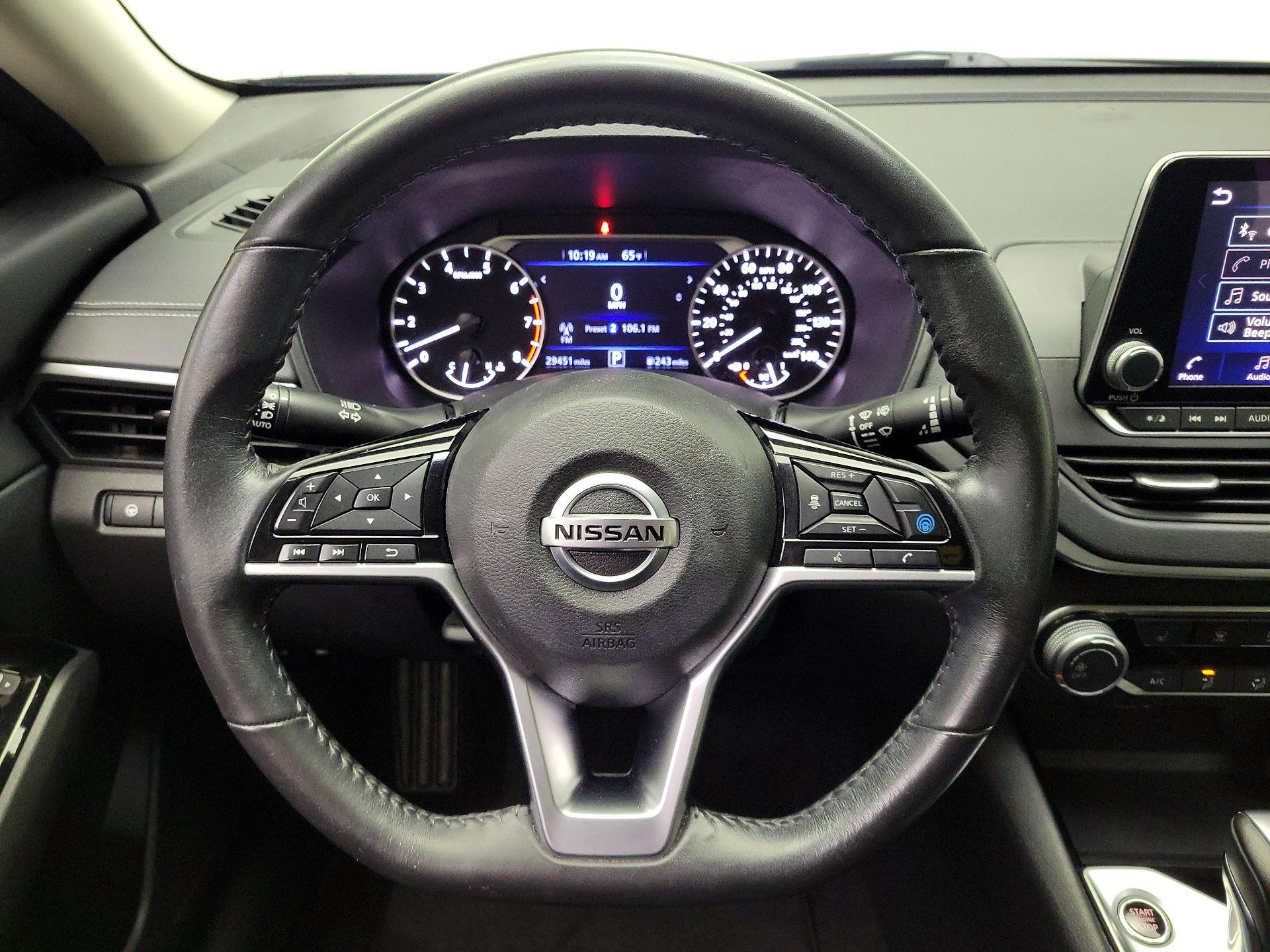 Thumbnail: 2022 Nissan Altima - 10