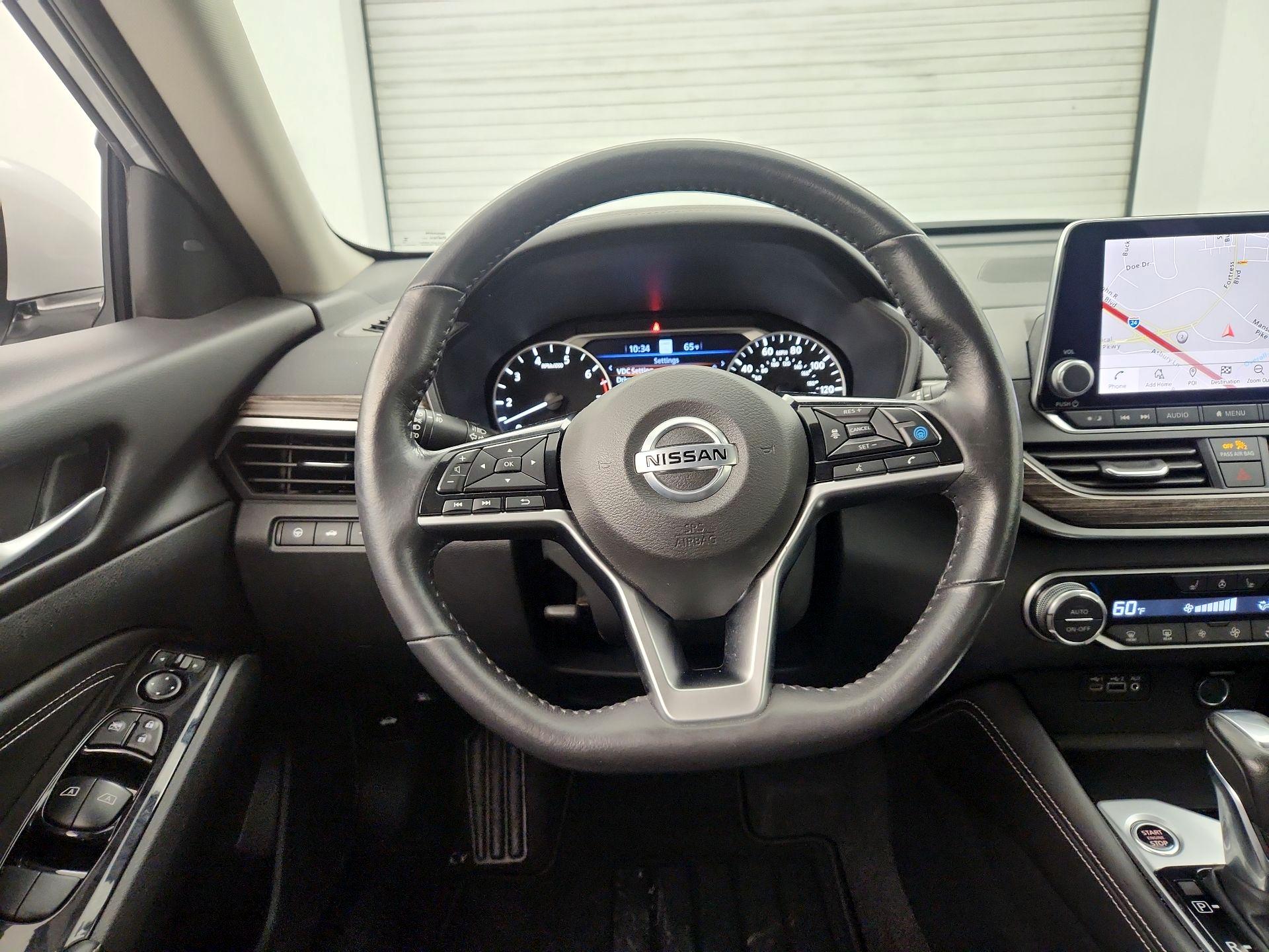 Thumbnail: 2022 Nissan Altima - 10