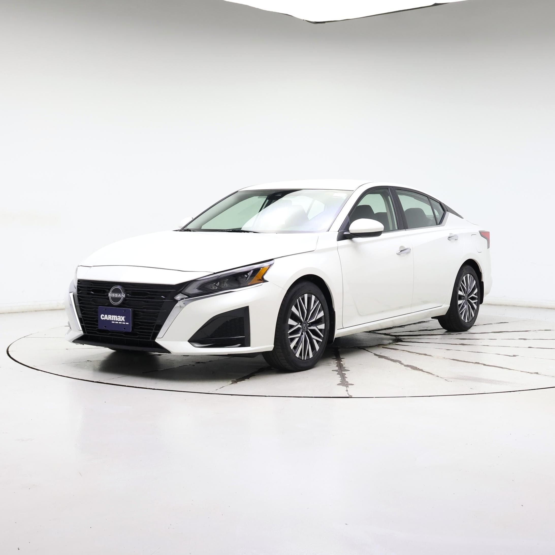 Thumbnail: 2023 Nissan Altima - 4