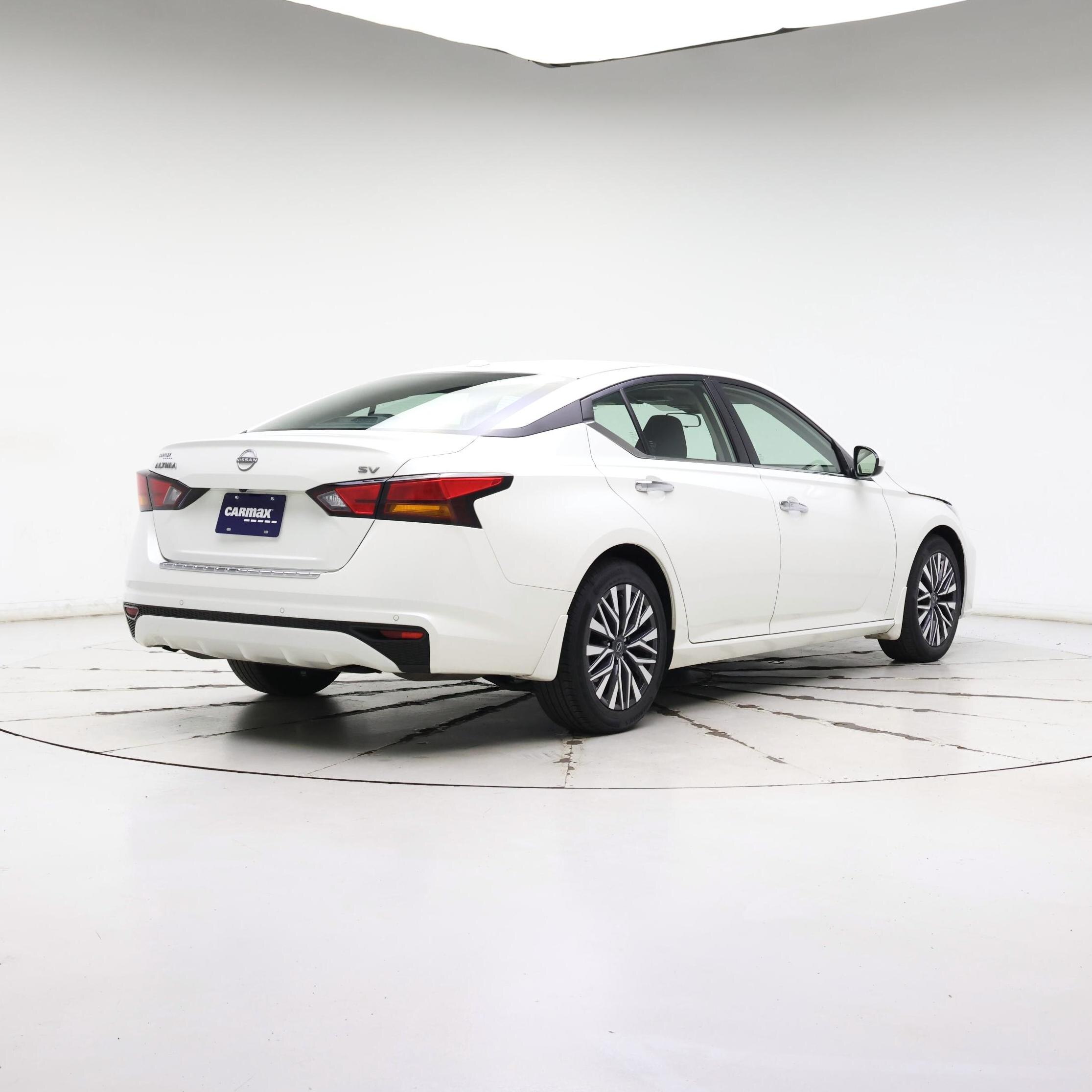 Thumbnail: 2023 Nissan Altima - 8